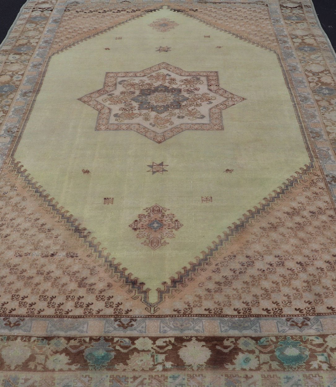 Large Vintage Moroccan Rug with Star Medallion in Light Green, Vintage large Moroccan Rug with Star Medallion in Light Green, large vintage Moroccan Green and brown color Large Vintage Moroccan Rug with Star Medallion. Large vintage Moroccan r... - Keivan Woven Arts13 - 0513 - 4232Rug