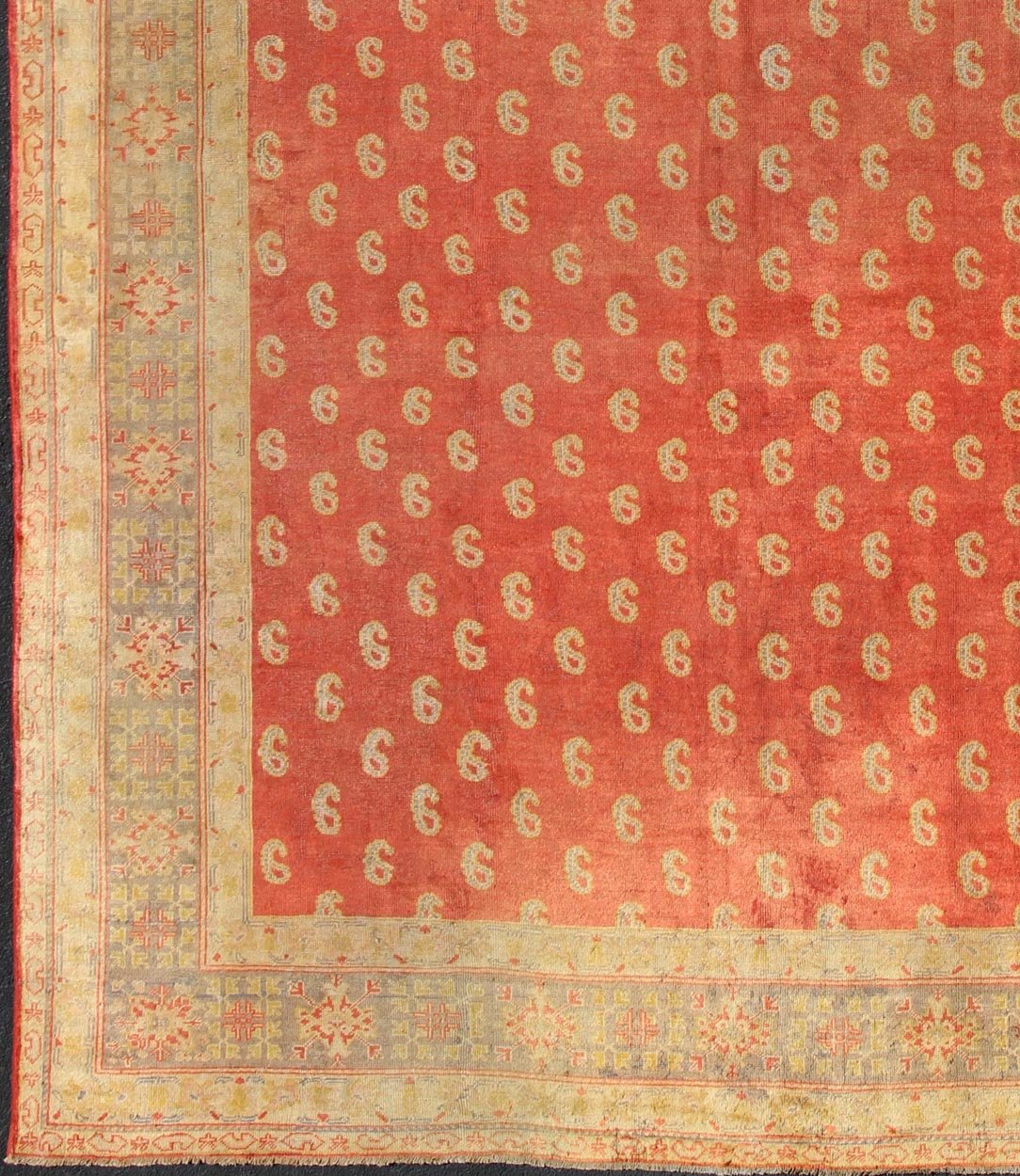 Antique Turkish Oushak Rug with All - Over Design with Red, Light Green and Gold. Antique Turkish Oushak rug with all - over design with red, light green and gold. Turkish Oushak antique carpet in red. Keivan Woven Arts / rug 17 - 0801, country of or... - Keivan Woven Arts17 - 0801 - 8851Rug