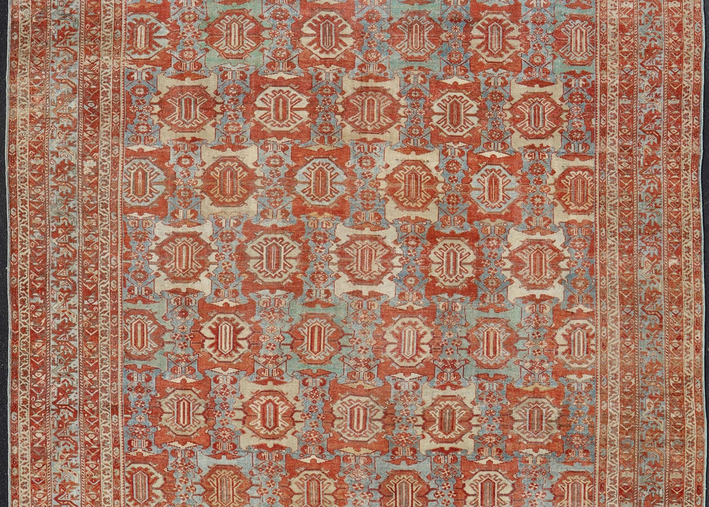 Large scale antique Persian Hamedan rug with colorful blossom design, rug 18 - 0503, Keivan Woven Arts /country of origin / type: Iran / Hamadan, circa 1890s. This beautiful antique late 19th century Persian Hamedan carpet features an all - over des... - Keivan Woven Arts18 - 0503 - 9982Rug
