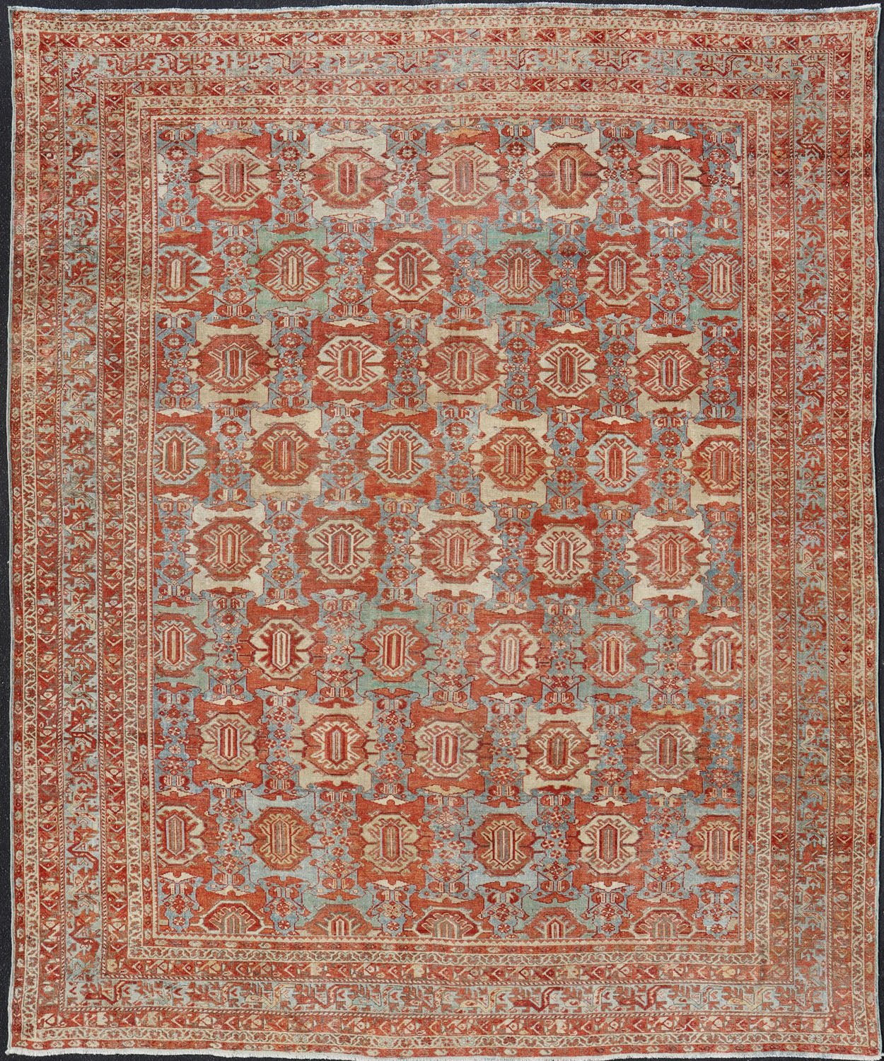 Large scale antique Persian Hamedan rug with colorful blossom design, rug 18 - 0503, Keivan Woven Arts /country of origin / type: Iran / Hamadan, circa 1890s. This beautiful antique late 19th century Persian Hamedan carpet features an all - over des... - Keivan Woven Arts18 - 0503 - 9982Rug