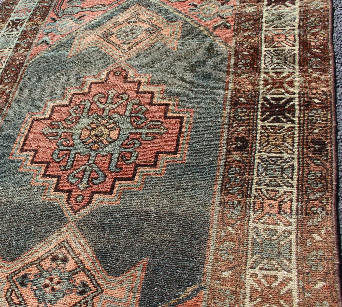 Antique Persian Hamadan Rug with Large Medallion in Pink and Green and Brown. Pastel colored Persian Hamedan antique rug with large floral motifs, rug 19 - 0302, country of origin / type: Iran / Hamadan, circa 1920 This beautiful antique early... - Keivan Woven Arts19 - 0302 - 11269Rug
