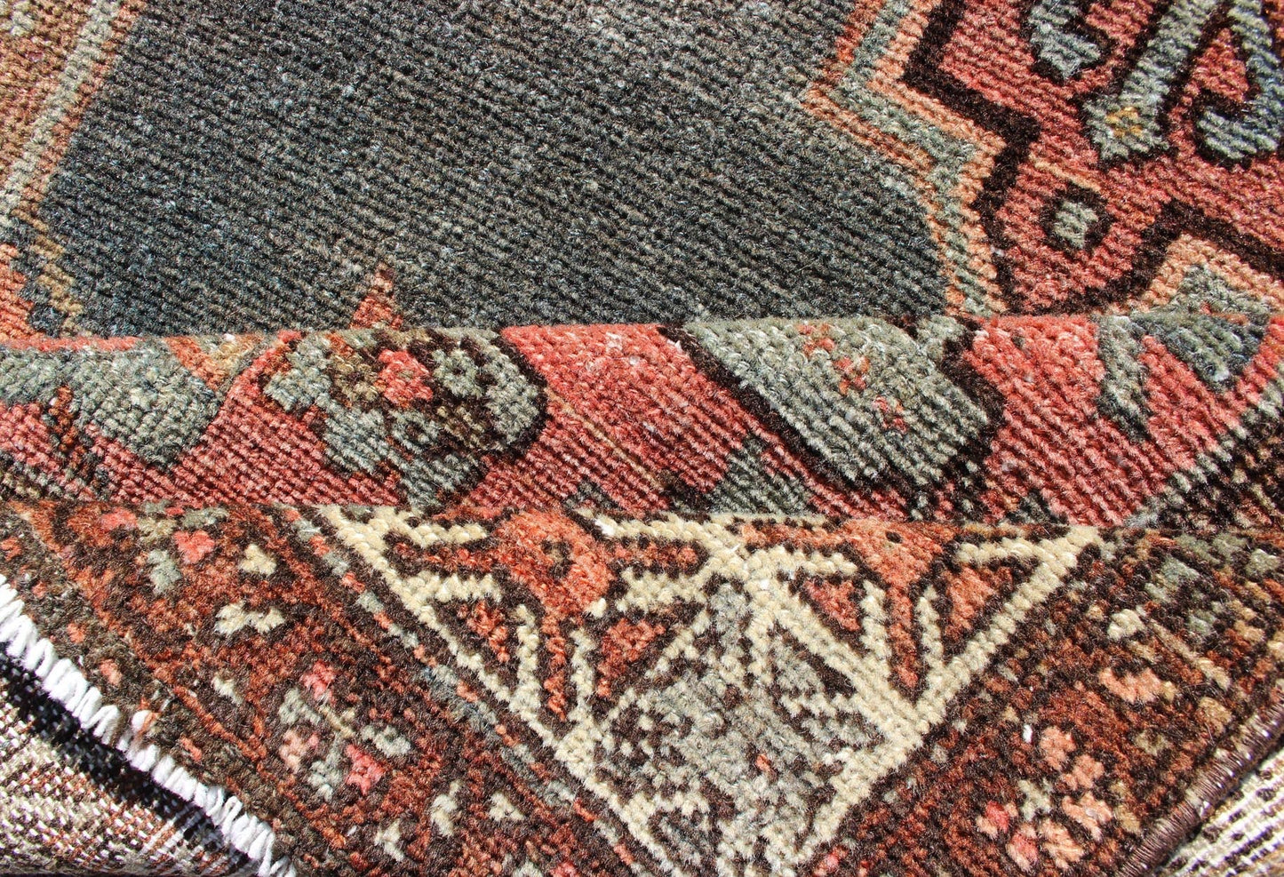 Antique Persian Hamadan Rug with Large Medallion in Pink and Green and Brown. Pastel colored Persian Hamedan antique rug with large floral motifs, rug 19 - 0302, country of origin / type: Iran / Hamadan, circa 1920 This beautiful antique early... - Keivan Woven Arts19 - 0302 - 11269Rug