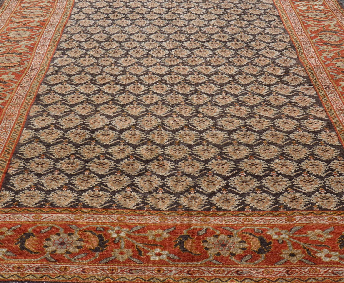 Red and blue Persian Sultanabad Mahal Antique rug with small - scale all - over Design. Keivan Woven Arts / rug 19 - 0501, country of origin / type: Iran / Sultanabad Mahal, circa 1920 Measures: 10'3 x 15'2 - Keivan Woven Arts19 - 0501 - 15477 - G - 2708Rug