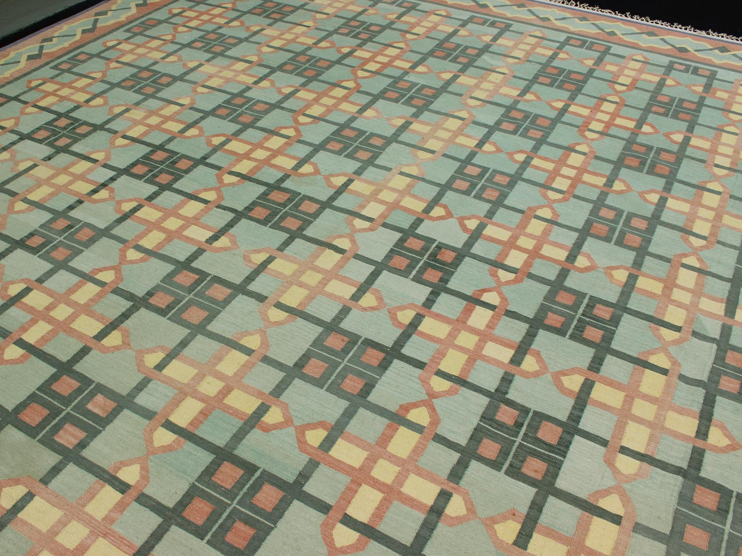 Large Vintage Indian Flat - Weave Cotton Dhurrie Rug from Mid - 20th Century. Large cotton Dhurrie in large scale checkerboard design, Indian Dhurrie, rug 19 - 0604, country of origin / type: India / Dhurrie, circa 1960 This flat - woven designe... - Keivan Woven Arts19 - 0604 - 11479Rug