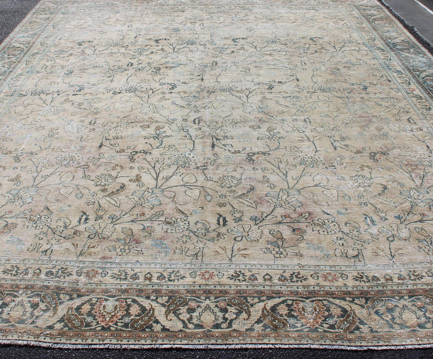 Earth tones large Antique Persian Khorassan with All - Over Earth Tones in neutral tones and Neutral background with Brown, Blue. Sub floral design Khorassan antique rug from Persia in natural color Palette. Keivan Woven Arts rug 19 - 0605, country of orig... - Keivan Woven Arts19 - 0605 - 11483Rug