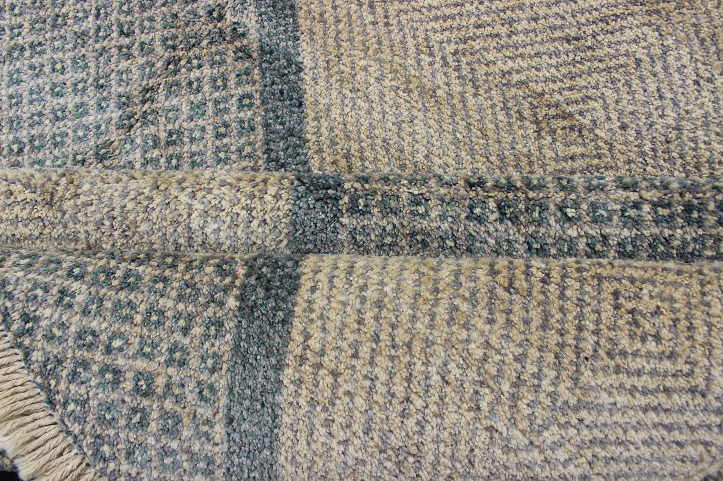 Large Gallery Rug in Modern Diamond Design in Blue - Green and Cream Keivan Woven Arts - Large Tribal Gallery rug with all - over Diamond design in cream and blue, gray Green, Keivan Woven Arts . rug 1912 - 284, country of origin / type: Afghan / Triba... - Keivan Woven Arts1912 - 284 - 12333Rug