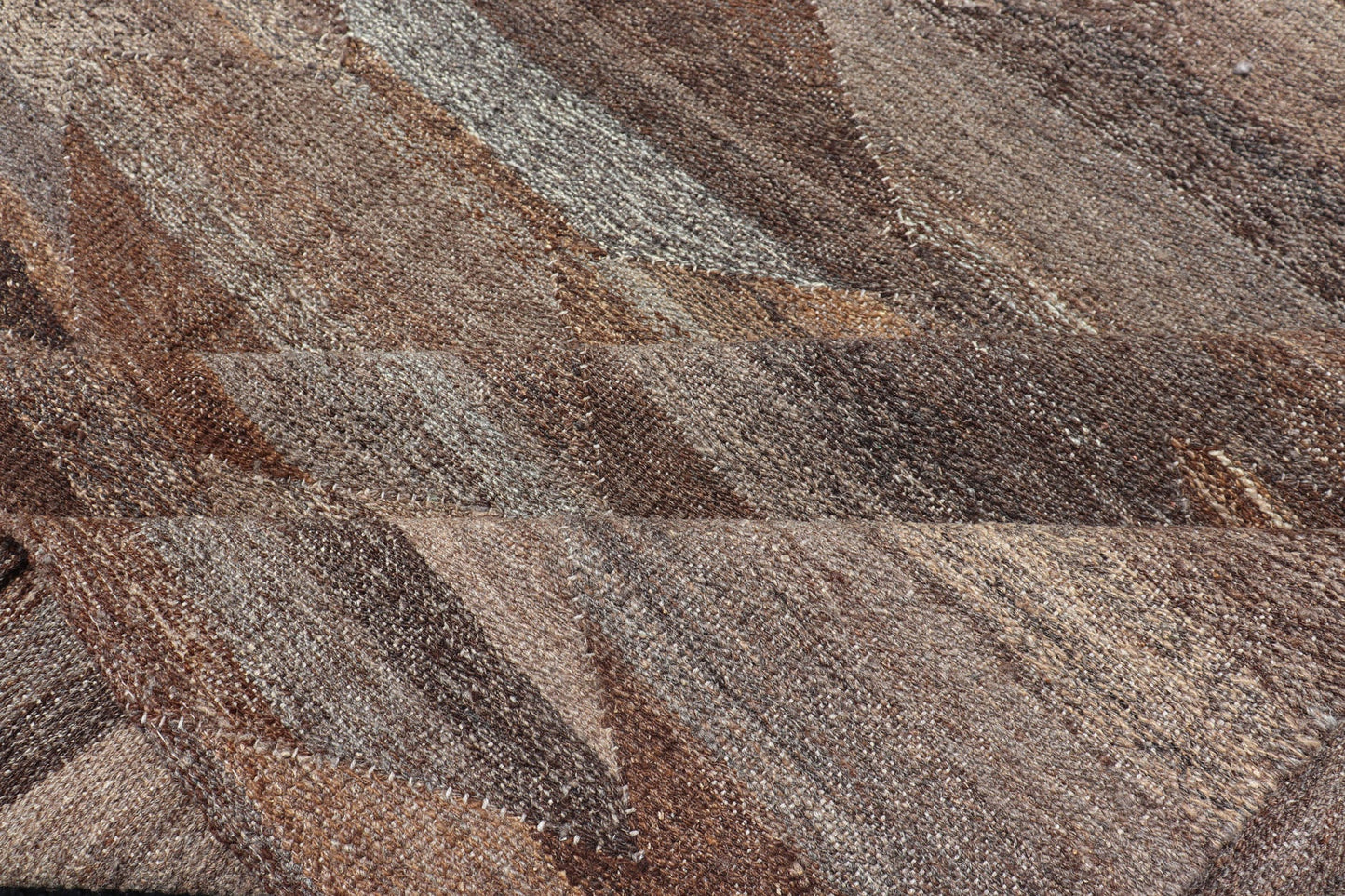 Versatile and Natural Color - Tone Flat - Weave Kilim for a Modern or Classic Design Versatile and natural brown color - tone flat - weave Kilim for a Modern or Classic design. Flat - weave Kilim rug with natural brown tones. Keivan Woven Arts / rug AFG - 2... - Keivan Woven ArtsAFG - 27890 - 15879Rug