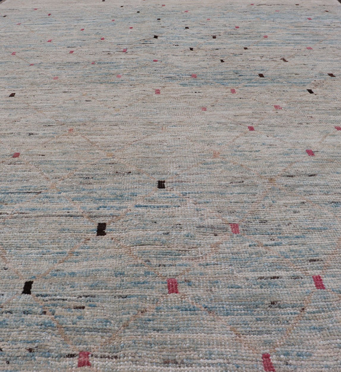 Modern Afghanistan Rug with All - Over Modern Pattern Neutral tone rug with allover modern design, Keivan Woven Arts / rug AFG - 29165, country of origin / type: Afghanistan The subdued design of this piled rug makes it perfect for modern and... - Keivan Woven ArtsAFG - 29165 - 15587Rug