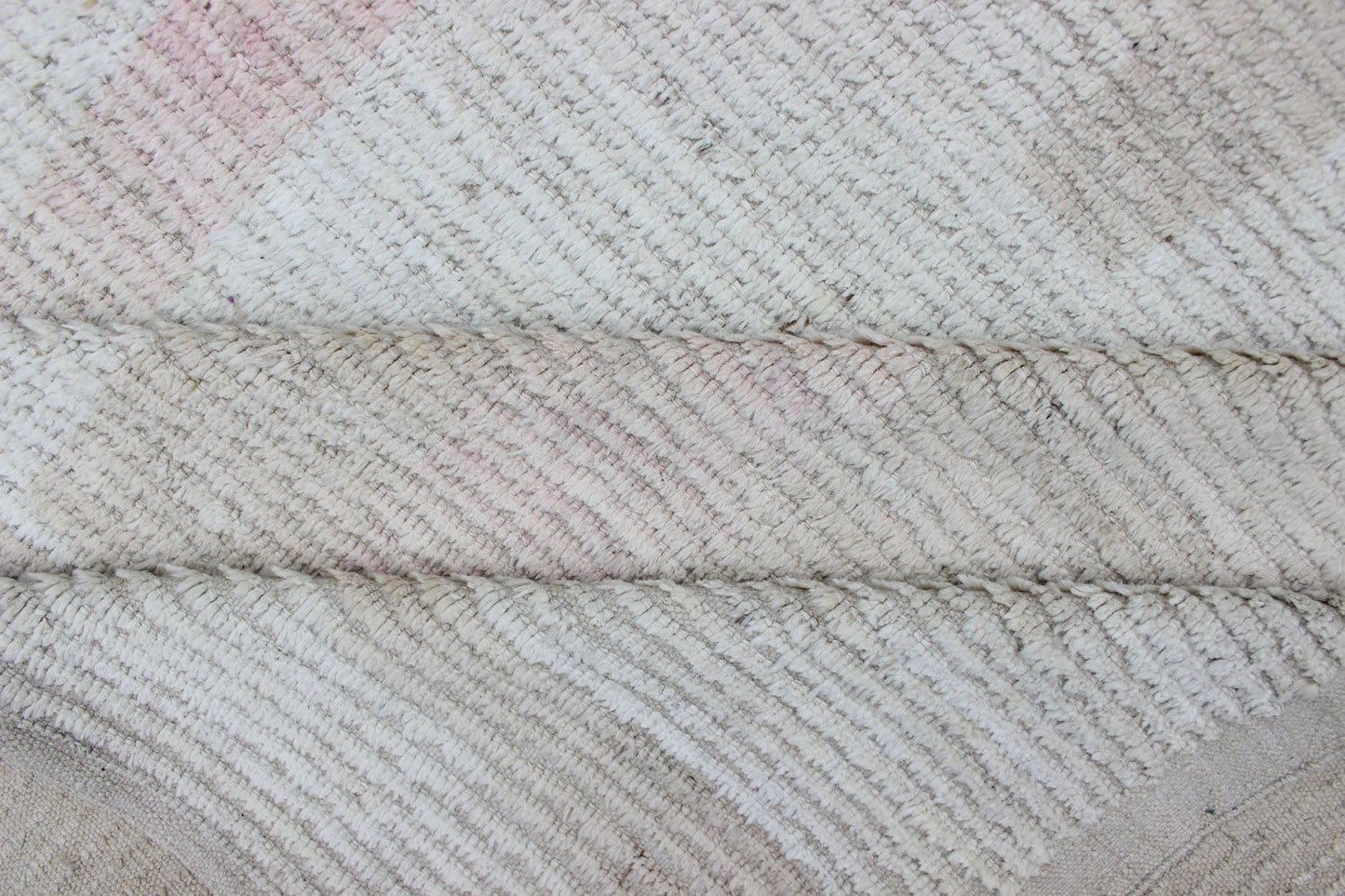 Modern Afghanistan Rug with All - Over Modern Pattern Neutral tone rug with Moroccan free - flowing modern design, rug AFG - 33300, country of origin / type: Afghanistan The subdued design of this piled rug makes it perfect for modern and casua... - Keivan Woven ArtsAFG - 33300 - 13226Rug