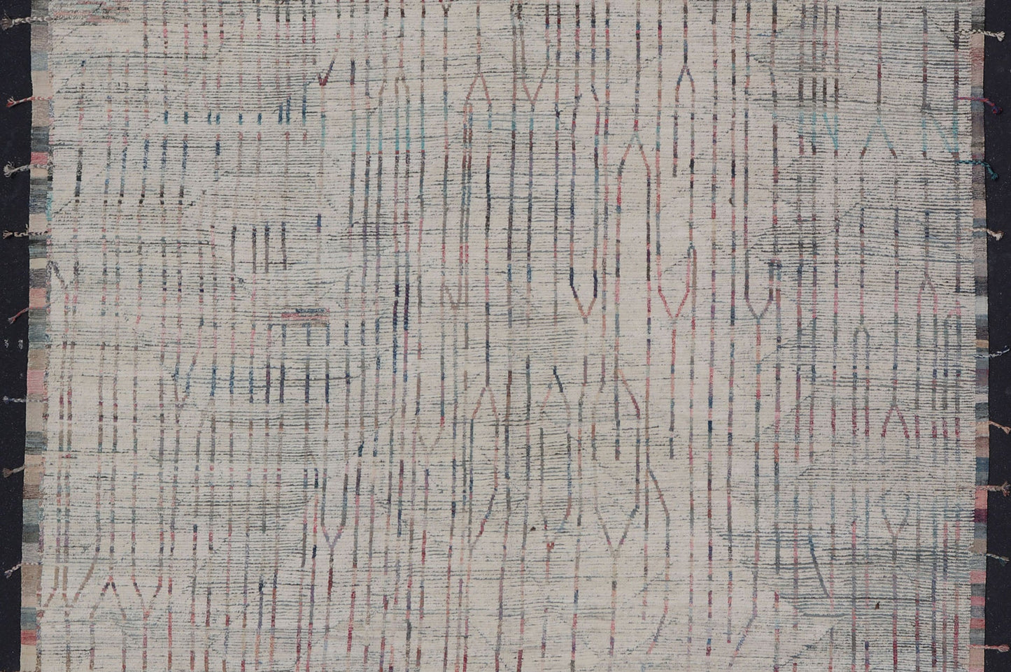 Neutral tone rug with Moroccan free - flowing tribal design with pops of color, Keivan Woven Arts / rug AFG - 36116, country of origin / type: Afghanistan / Modern Causal. The subdued design of this rug makes it perfect for modern and casual interio... - Keivan Woven ArtsAFG - 36116 - 6083 - 16784Rug