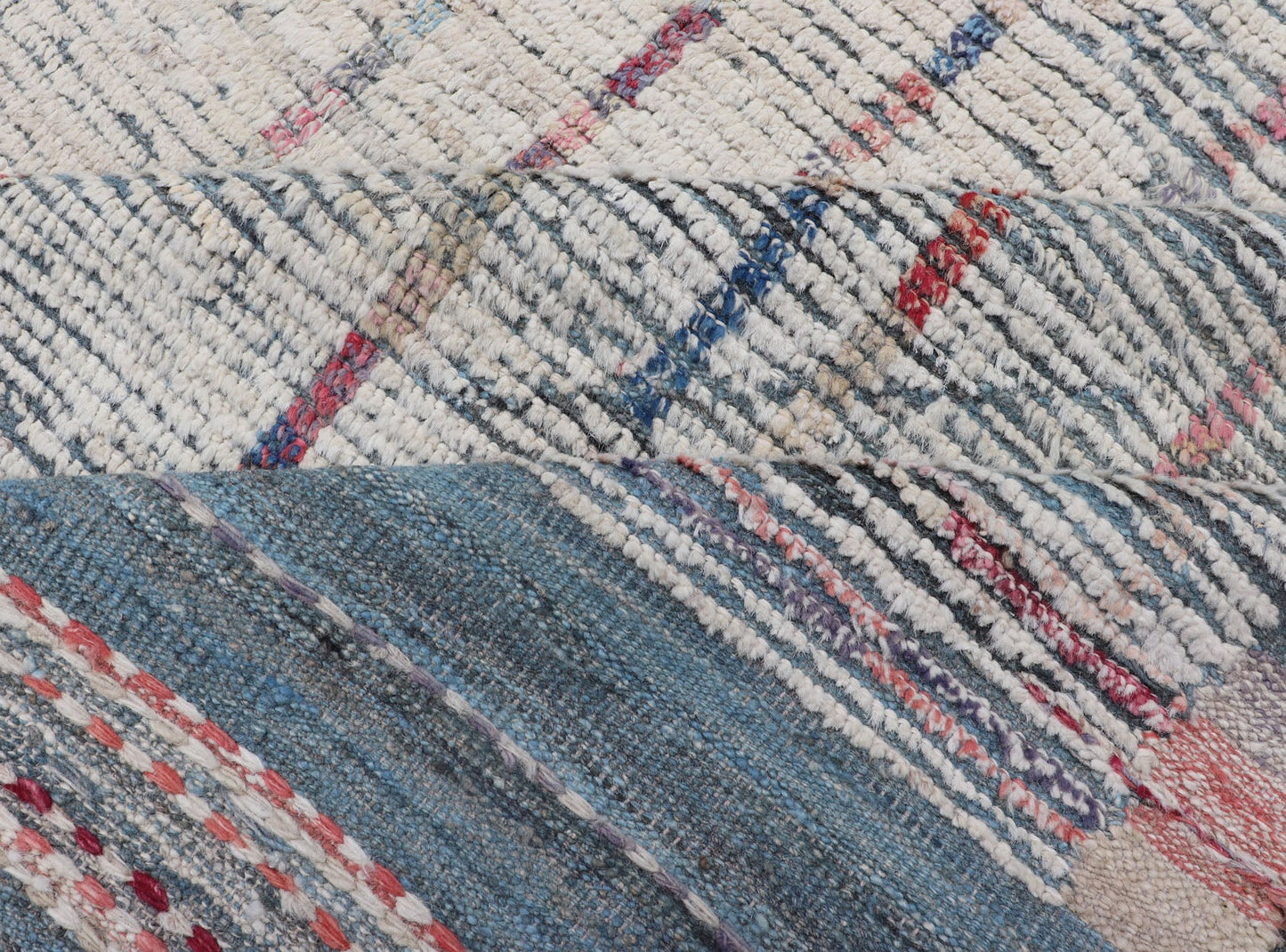 Neutral tone rug with Moroccan free - flowing tribal design with pops of color, Keivan Woven Arts / rug AFG - 36116, country of origin / type: Afghanistan / Modern Causal. The subdued design of this rug makes it perfect for modern and casual interio... - Keivan Woven ArtsAFG - 36116 - 6083 - 16784Rug