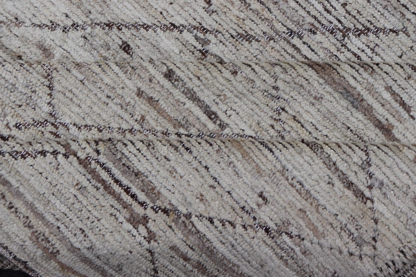 Modern Hand - Knotted Tribal Rug in Wool with Sub - Geometric Diamond Design This modern casual tribal rug has been hand - knotted. The rug features a modern all - over sub - geometric diamond design, rendered in earthy tones, making this rug a superb fi... - Keivan Woven ArtsAFG - 39705 - 19328Rug