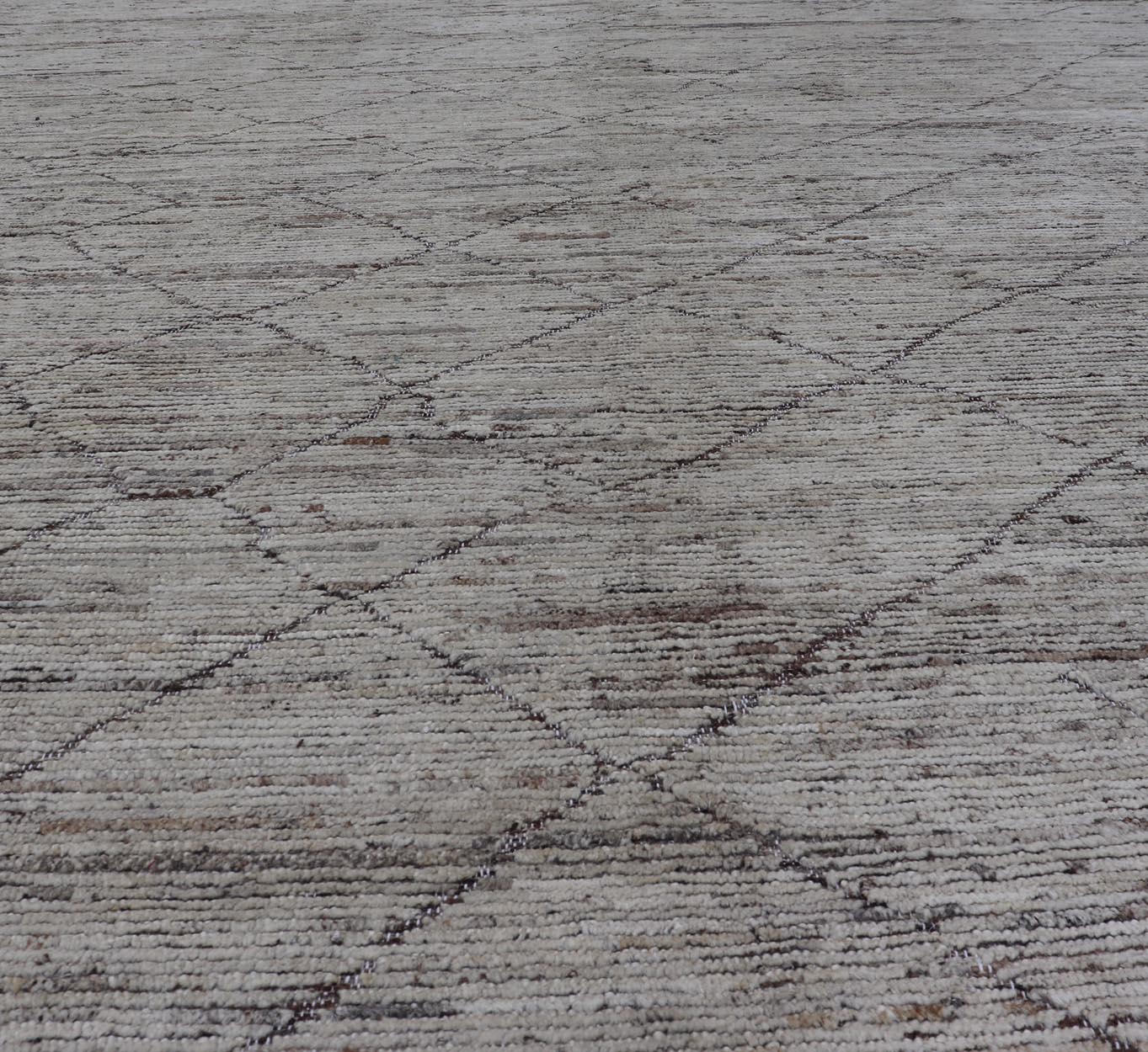 Modern Hand - Knotted Tribal Rug in Wool with Sub - Geometric Diamond Design This modern casual tribal rug has been hand - knotted. The rug features a modern all - over sub - geometric diamond design, rendered in earthy tones, making this rug a superb fi... - Keivan Woven ArtsAFG - 39705 - 19328Rug