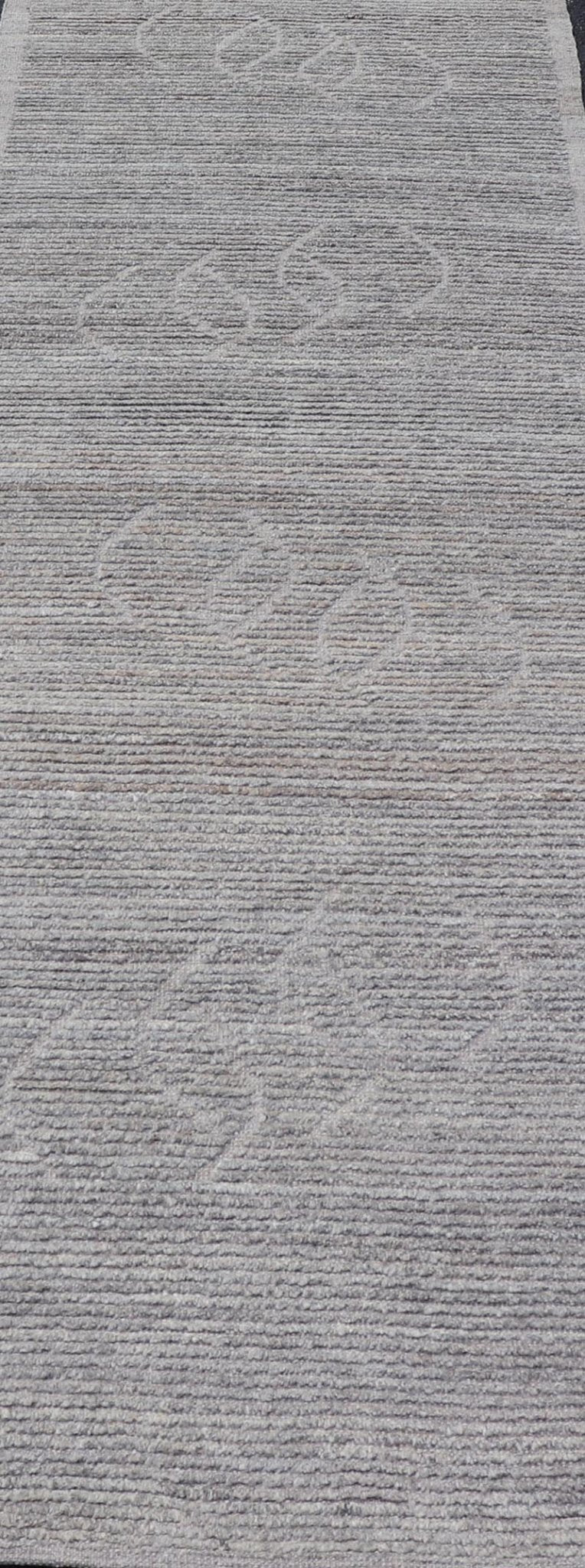 Modern Casual Runner Hand Knotted in Neutral Tones with Shades of Gray. Keivan Woven Arts rug AFG - 39819, country of origin / type: Afghanistan / Pile. Measures: 2'11 x 9'8 The subdued design of this runner makes it perfect for modern and casual ... - Keivan Woven ArtsAFG - 39819 - 21343Rug