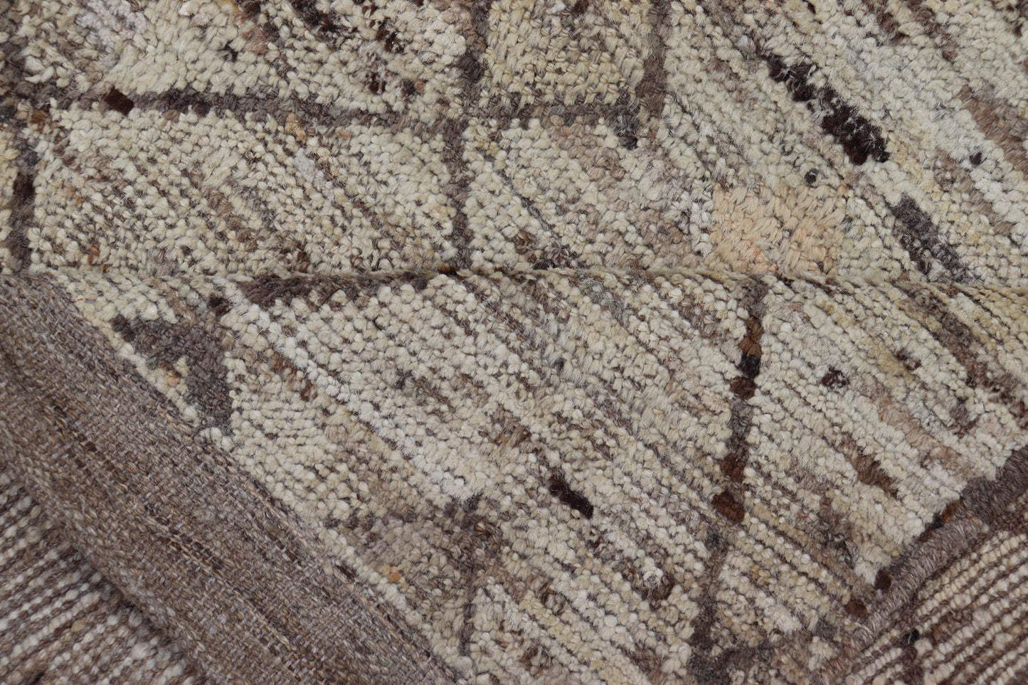 Modern Hand - Knotted Rug in Wool with Sub - Geometric Interlocked Diamond Design This modern casual tribal rug has been hand - knotted. The rug features a modern sub - geometric all - over diamond design, rendered in multicolor, making this rug a superb ... - Keivan Woven ArtsAFG - 40829 - 19424Rug