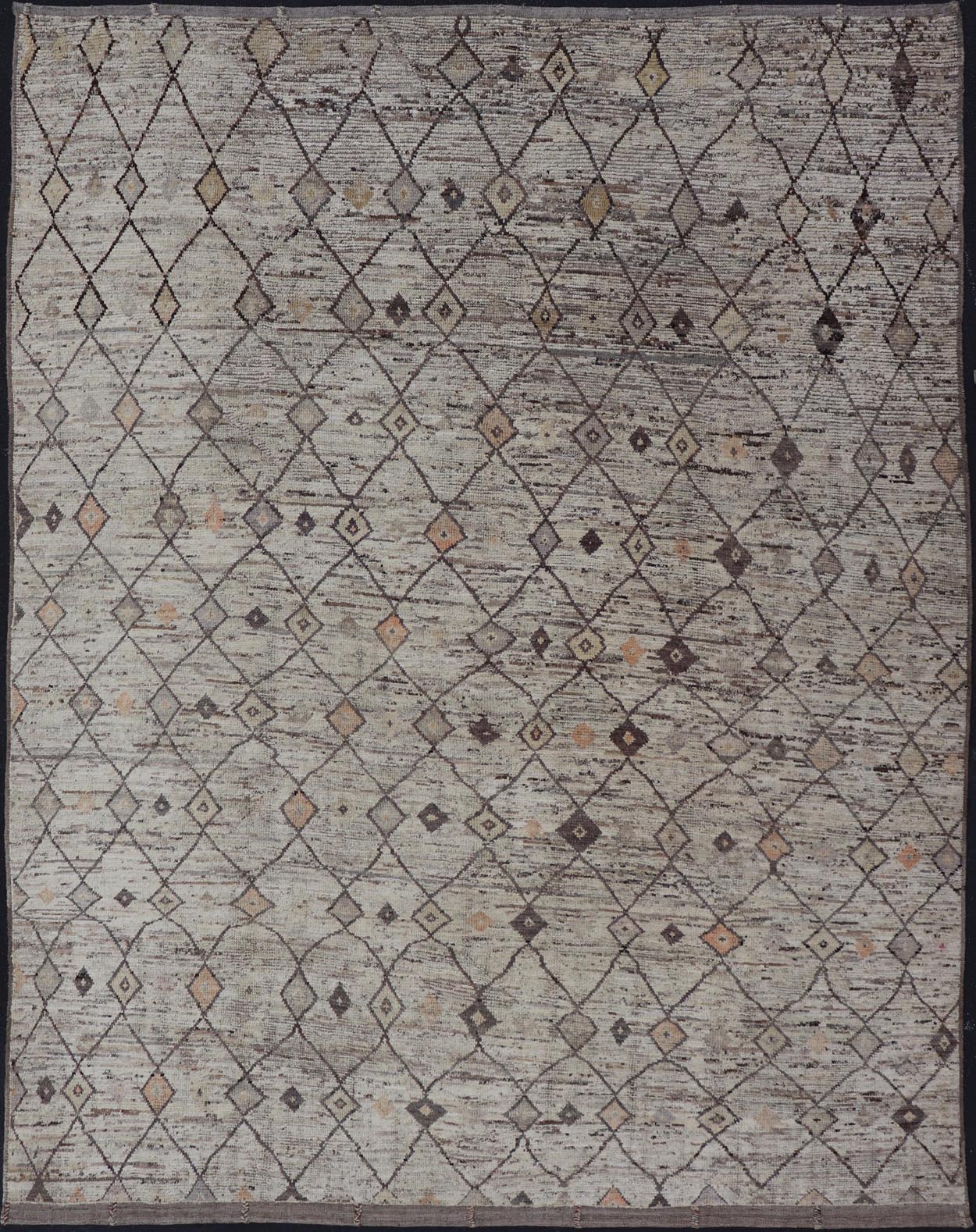 Modern Hand - Knotted Rug in Wool with Sub - Geometric Interlocked Diamond Design This modern casual tribal rug has been hand - knotted. The rug features a modern sub - geometric all - over diamond design, rendered in multicolor, making this rug a superb ... - Keivan Woven ArtsAFG - 40829 - 19424Rug