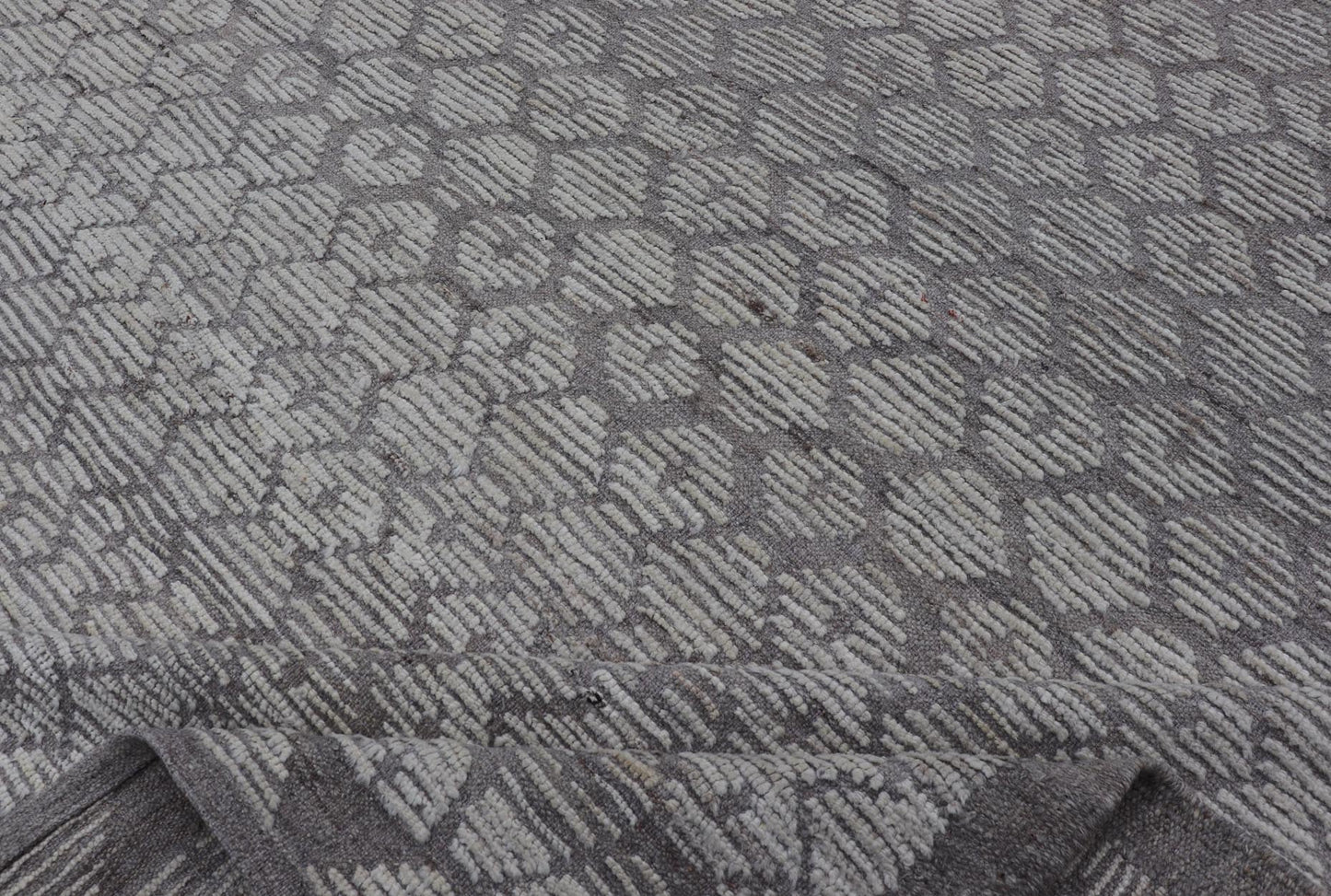 Modern Moroccan Hand - Knotted Rug with All - Over Sub - Geometric Hexagonal Design This modern casual Moroccan rug has been hand - knotted in wool. The rug features a modern all - over sub - geometric hexagonal design, rendered in various neutral tones; m... - Keivan Woven ArtsAFG - 40926 - 19796Rug