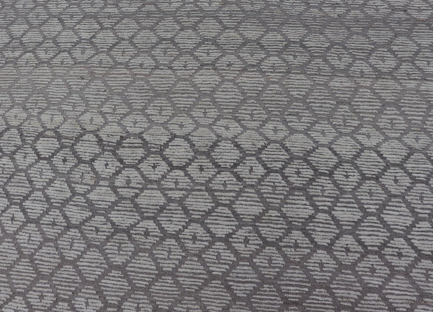 Modern Moroccan Hand - Knotted Rug with All - Over Sub - Geometric Hexagonal Design This modern casual Moroccan rug has been hand - knotted in wool. The rug features a modern all - over sub - geometric hexagonal design, rendered in various neutral tones; m... - Keivan Woven ArtsAFG - 40926 - 19796Rug