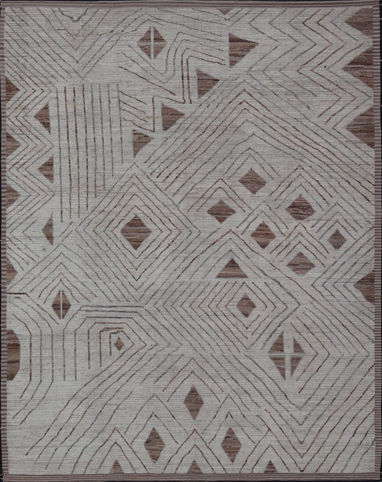 Fine Modern Rug in White & Light Brown Tones with Abstract & Geometric Design. Hand Knotted Modern Casual Sub - Geometric Tribal Design in Neutral Tones. Country of Origin: Afghanistan Keivan Woven Arts; AFG - 58215 Type: Modern Casual Design: Abstr... - Keivan Woven ArtsAFG - 58215 - 21547