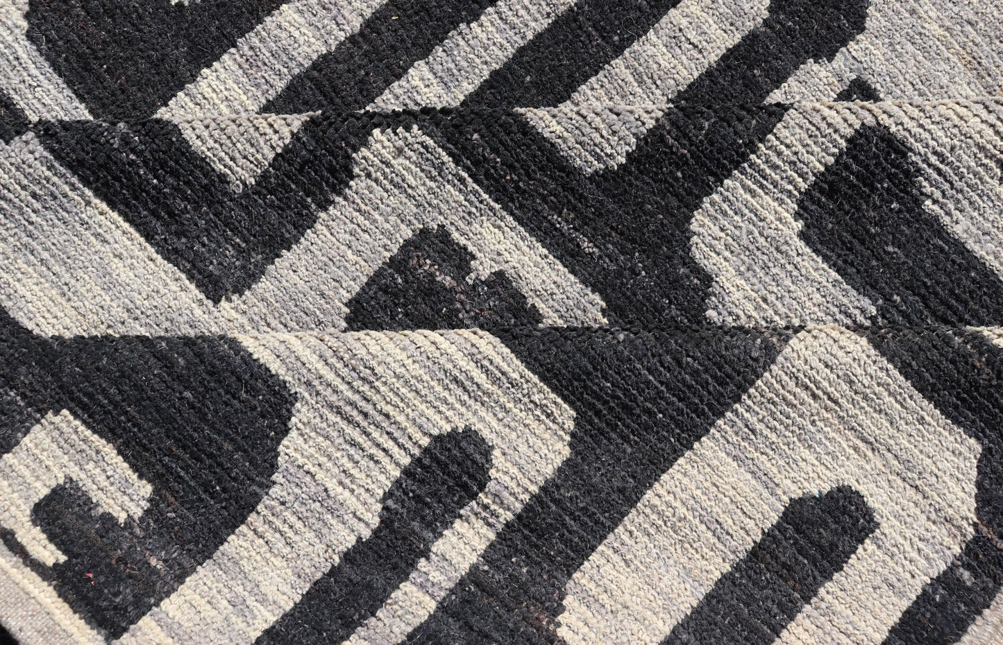 Keivan Woven Arts Large modern rug with diamond pattern in Black and off white. Measures: 14'6 x 19'2 Very large modern rug with low pile rug by Keivan Woven Arts in black, gray and off white. Modern rug by Keivan woven arts, black and ... - Keivan Woven ArtsAFGC - 39493 - 18323Rug