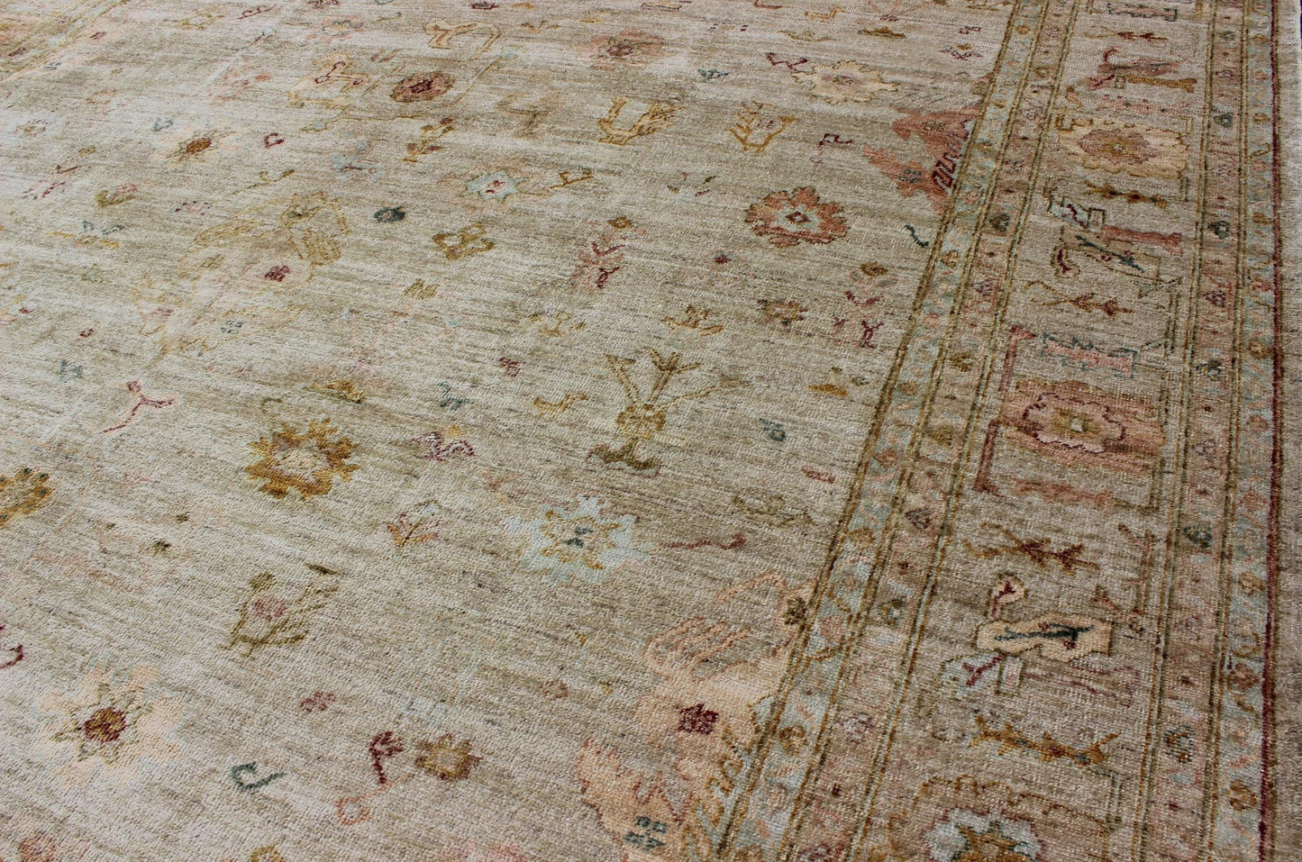 Keivan Woven Arts Angora Oushak Turkish Rug / rug AN - 134600, country of origin / type: Turkey / Angora Oushak. Measures: 12'2 x 14'5 This beautiful neutral color Oushak is made with a combination of angora and old wool. Featuring all organic mat... - Keivan Woven ArtsAN - 134600 - 10591Rug