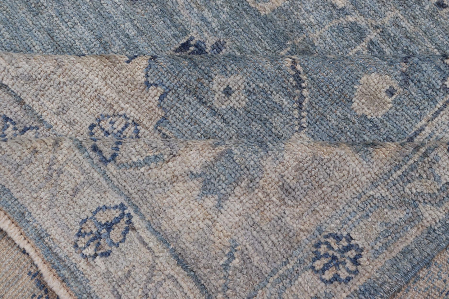 Turkish Angora Oushak Rug in Dusty Blue Background and Silver Border. Keivan Woven Arts / rug AN - 151115, country of origin / type: Turkey / Oushak. antique reproduction Ushak, angora Oushak. Measures: 9'2 x 11'7 The angora collection is made wit... - Keivan Woven ArtsAN - 151115 - 21349Rug