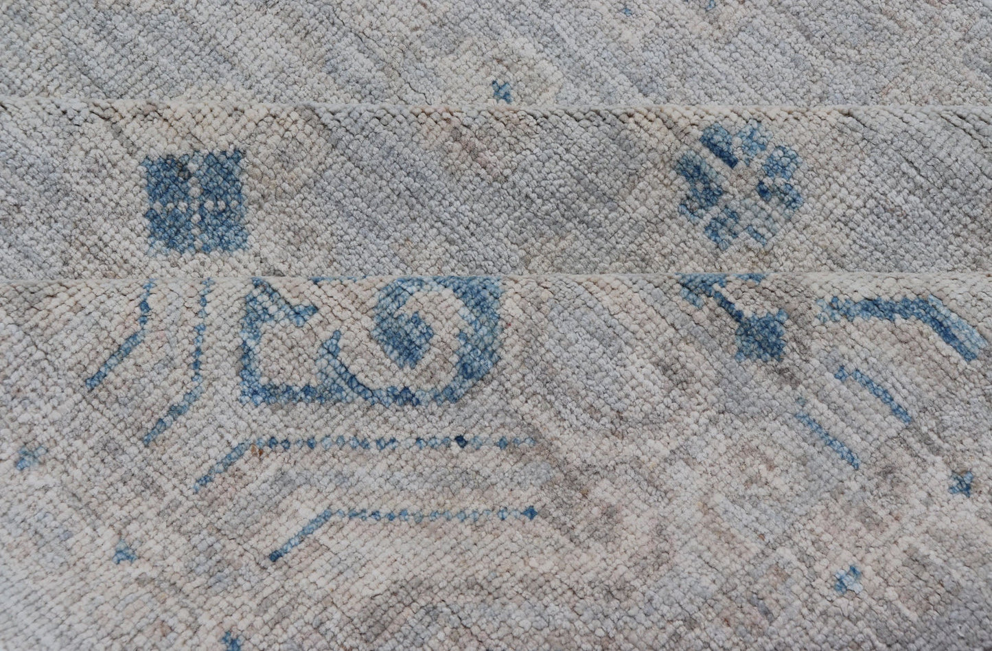 Measures: 8'0 x 10'2 Modern All - Over Floral Oushak with Light Gray Background And Neutral Colors. Keivan Woven Arts rug AWR - 12036 Country of Origin: Afghanistan Type: Oushak Design: Floral, All - Over, Abstract Floral. This Oushak was hand - kno... - Keivan Woven ArtsAWR - 12036 - 23366Rug
