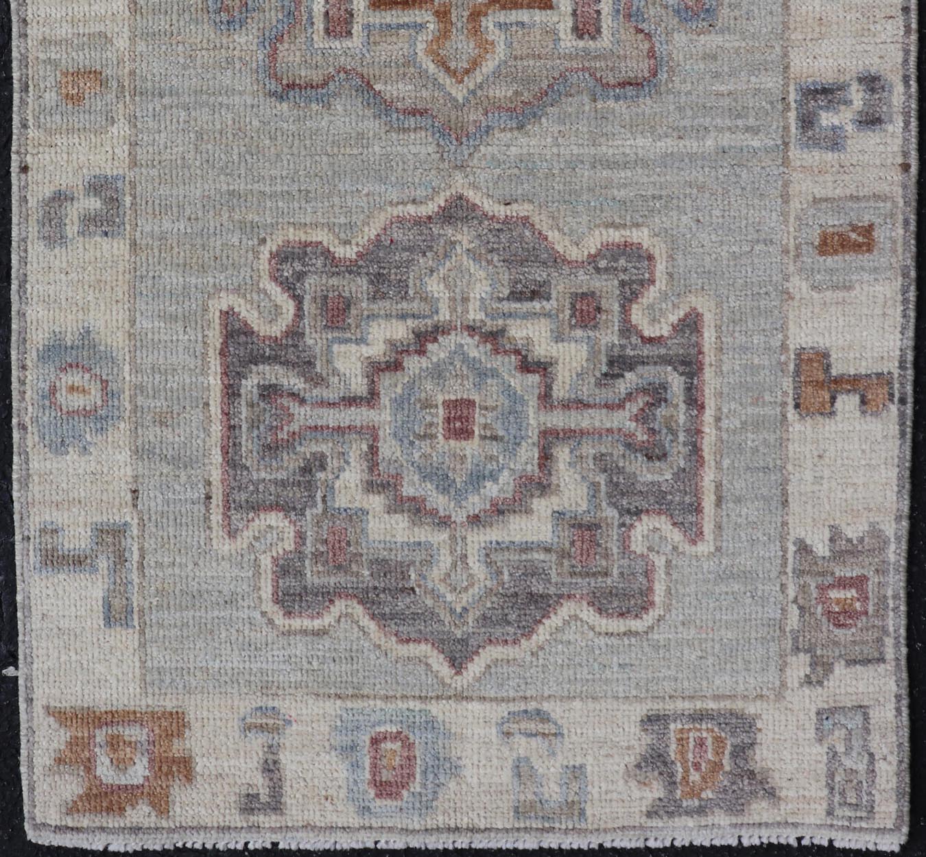 Modern Oushak Medallion Motif's on Light Grey Background and Earthy Tones. Keivan Woven Arts; rug AWR - 10644 Country of Origin: Afghanistan Type: Oushak Design. Measures: 2'0 x 3'2 The border and field are covered in floral - like motifs filled wit... - Keivan Woven ArtsAWR - 16044 - 24229Rug
