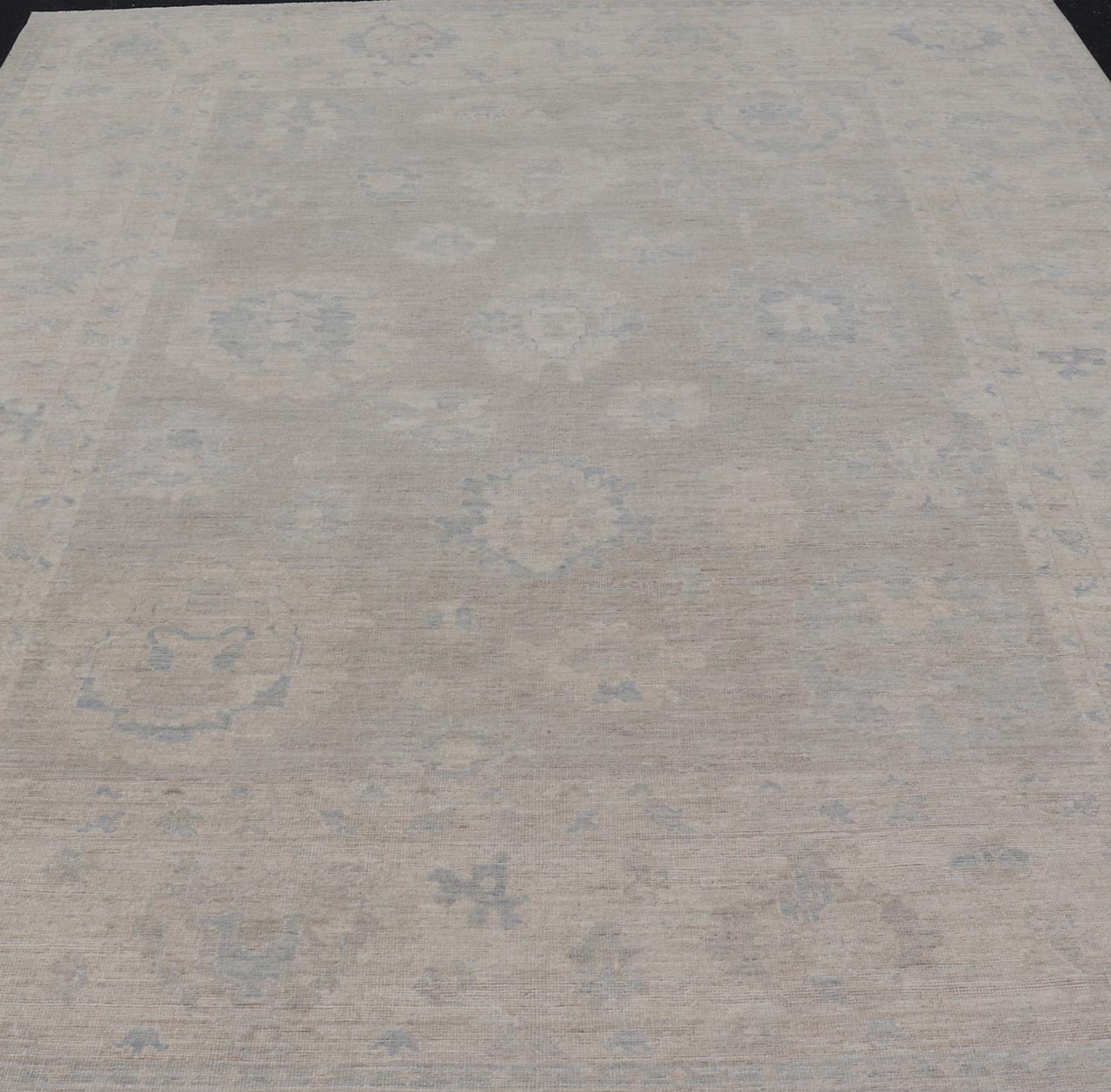 Hand - Knotted Transitional Neutral Oushak Rug in Light Gray, Light Blue, Green. Keivan Woven Arts; rug AWR - 17324 Country of Origin: Afghanistan Type: Oushak Design: All - Over, Floral. Measures: 9'1 x 11'10 Hand - Knotted in Afghanistan, this rustic ... - Keivan Woven ArtsAWR - 17324 - 24904Rug