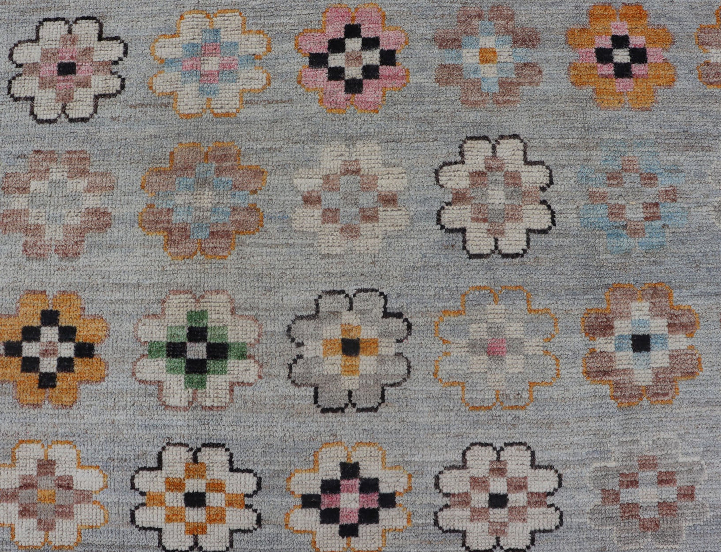 Modern Hand - Knotted Rug in Wool with Modern All - Over Flower Design On A Light Gray Field. Keivan Woven Arts; rug AWR - 4995, country of origin / type: Afghanistan / Modern Casual, circa Early - 21th Century. Measures: 9'9 x 11'6 This modern c... - Keivan Woven ArtsAWR - 4995 - 17142Rug