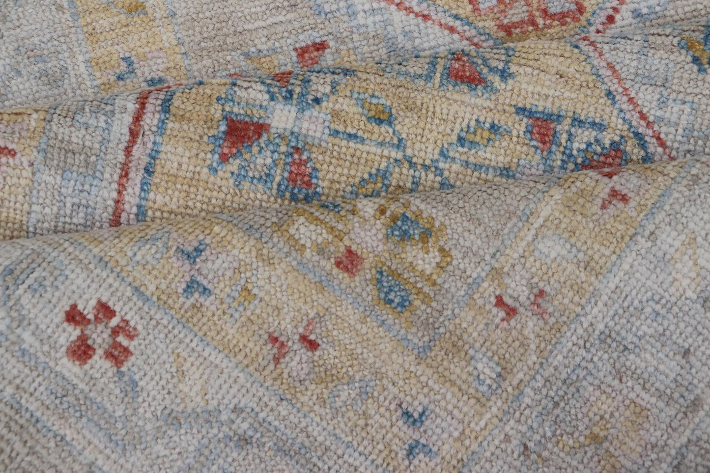 Hand - Knotted Medallion Oushak Design Runner featuring Faded Yellow and Blue's This piece showcases brilliant medallions encasing motifs in buttery yellow, light blue, cream, and shades of blue. The border displays a yellow guard border with a cr... - Keivan Woven ArtsAWR - 6117 - 20019Rug