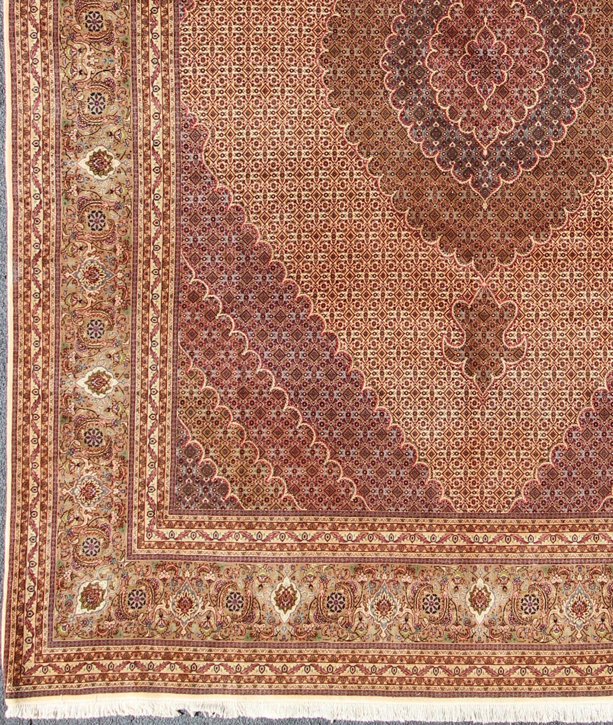 Keivan Woven Arts, Vintage Persian Mahi Tabriz rug with oval medallion and swirling floral design, kwarugs B - 0301, country of origin / type: Iran / Tabriz, circa 1970. This spectacular Persian Tabriz rug, from the 1970's, bears magnificent splen... - Keivan Woven ArtsB - 0301 - 1197Rug