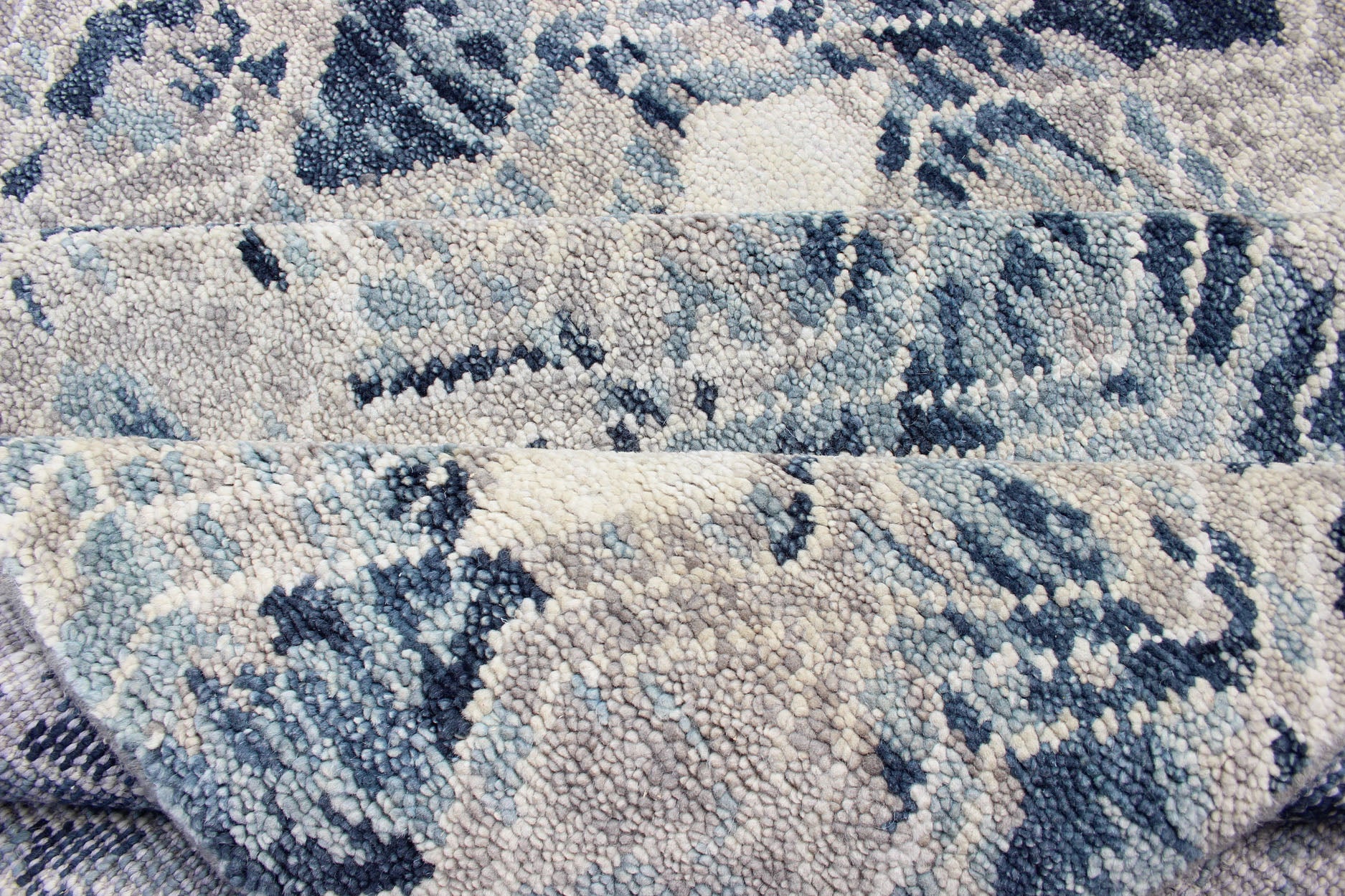 Oversized Modern Diamond Designed Indian Area Rug in Blue, Gray, and White. Country of Origin: India; Type: Modern; Design: All - Over, Abstract, Sub - Geometric, Diamond; Keivan Woven Arts: rug BDH - 759039 - RT - 18. Measures: 12'1 x 14'11 This beautifu... - Keivan Woven ArtsBDH - 759039 - RT - 18 - 13412Rug