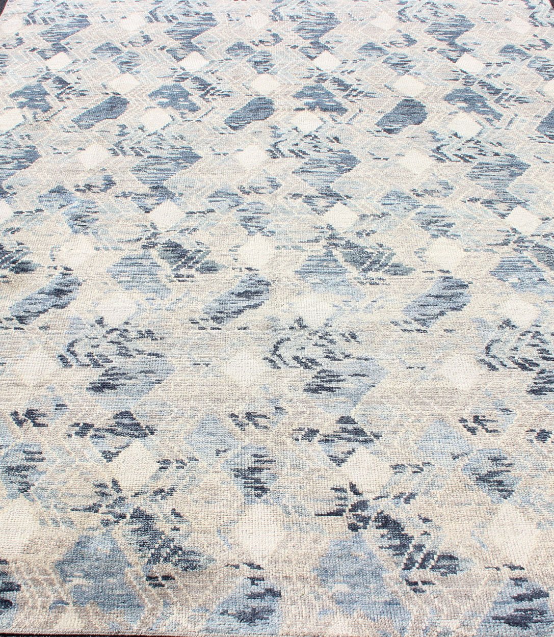 Large Modern Hand Knotted Indian Area Rug in Blue's, Gray, and White Measures 9'0 x 12'0 Country of Origin: India; Type: Modern; Design: All - Over, Abstract, Sub - Geometric, Diamond; Keivan Woven Arts: rug BDH - 764179; Large Modern Indian ... - Keivan Woven ArtsBDH - 764179 - RT - 18 - 13428Rug