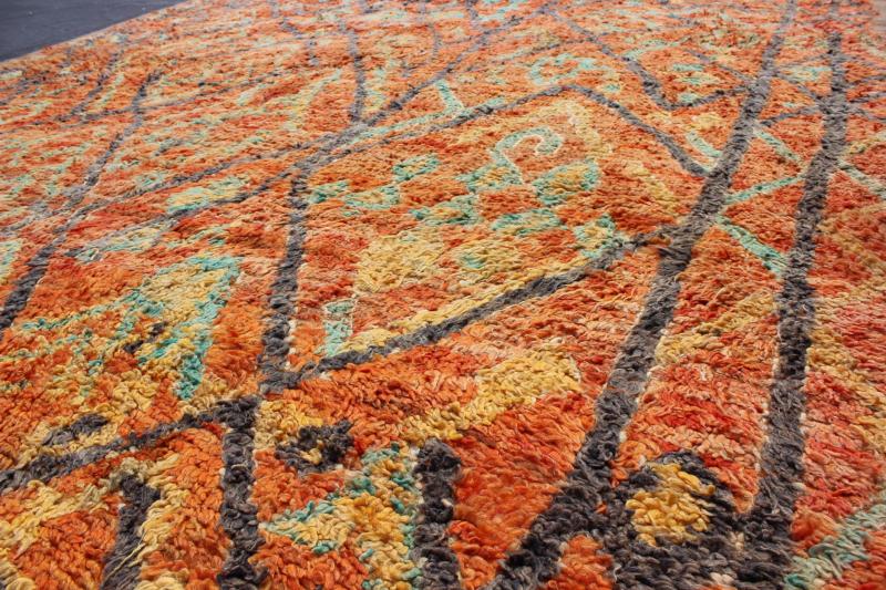 Vintage Moroccan Beni Mklid Rug with Sub - Geometric Tribal Design Measures: 6'6'' x 11'6''. Vintage Moroccan Beni Mkild carpets are rarities from various regions of Morocco. From the Northern Middle Atlas mountains, the Beni Mkild tribe create... - Keivan Woven ArtsBDS - 136646 - 7305Rug