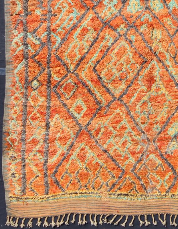 Vintage Moroccan Beni Mklid Rug with Sub - Geometric Tribal Design Measures: 6'6'' x 11'6''. Vintage Moroccan Beni Mkild carpets are rarities from various regions of Morocco. From the Northern Middle Atlas mountains, the Beni Mkild tribe create... - Keivan Woven ArtsBDS - 136646 - 7305Rug