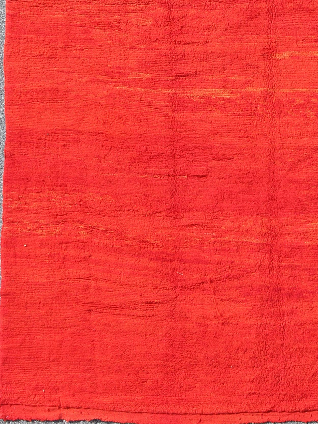 Large Mid - 20th Century Vintage Moroccan Rug with Solid Variegated Red Background Mid - 20th century vintage Moroccan rug with solid variegated red background, Keivan Woven Arts / rug BDS - K423, country of origin / type: Morocco / Tribal, circa 1950... - Keivan Woven ArtsBDS - K423 - 9268Rug