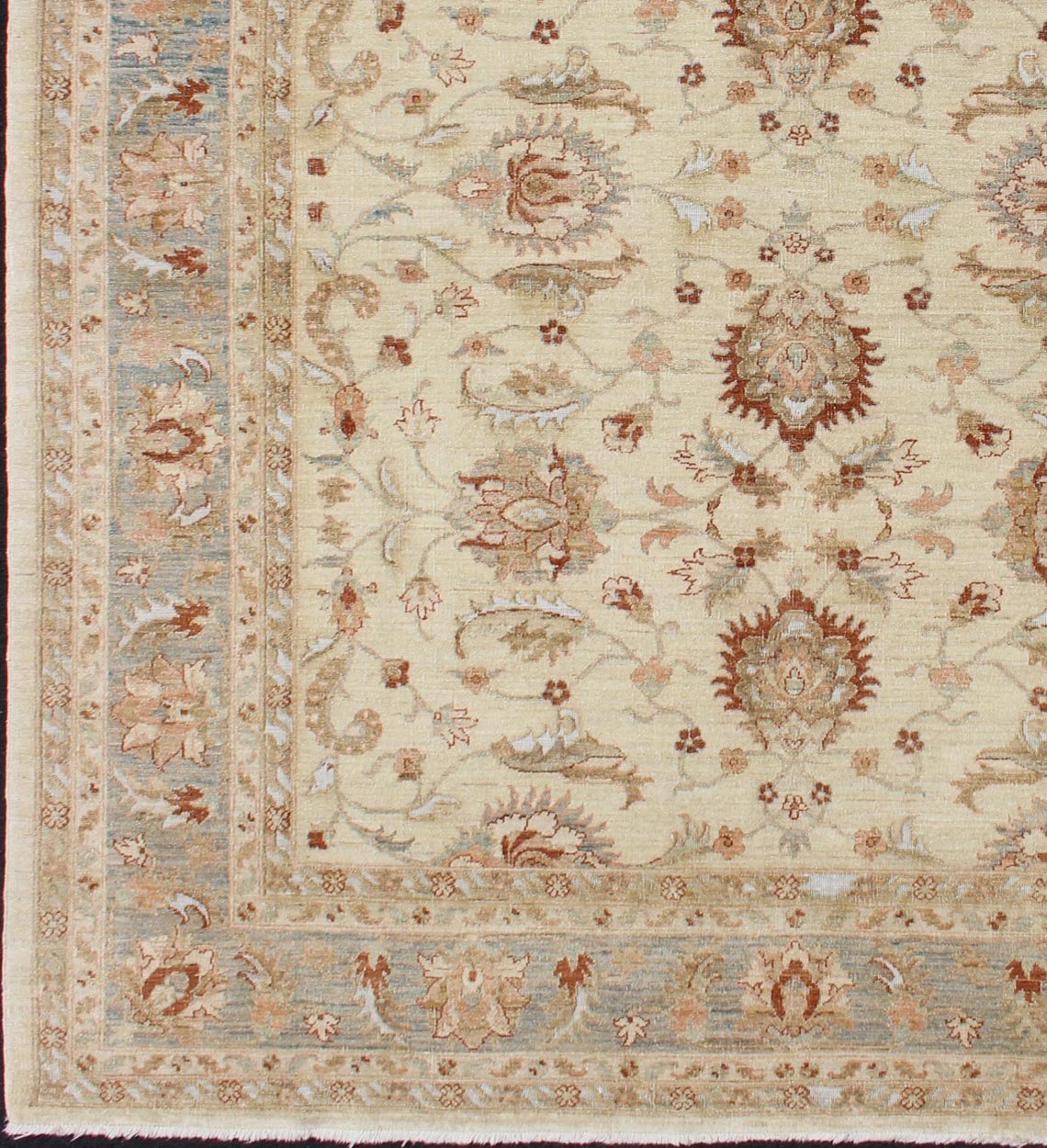 Keivan Woven Arts Vintage Cream Sultanabad Rug With Pops of Blue and Red Keivan Woven Arts, Dsp - 1129, Muted Fine Sultanabad Rug With Pops of Blue and Red, This elegantly hand woven rug is from Pakistan and woven from the finest wool to create a sof... - Keivan Woven ArtsDSP - 1129 - 4740Rug