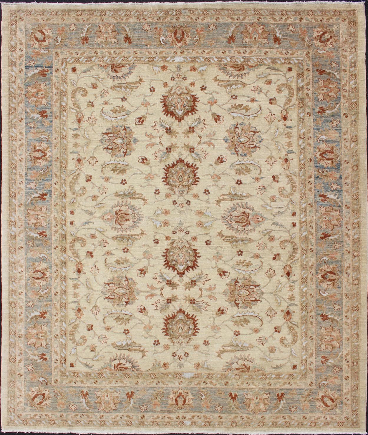 Keivan Woven Arts Vintage Cream Sultanabad Rug With Pops of Blue and Red Keivan Woven Arts, Dsp - 1129, Muted Fine Sultanabad Rug With Pops of Blue and Red, This elegantly hand woven rug is from Pakistan and woven from the finest wool to create a sof... - Keivan Woven ArtsDSP - 1129 - 4740Rug
