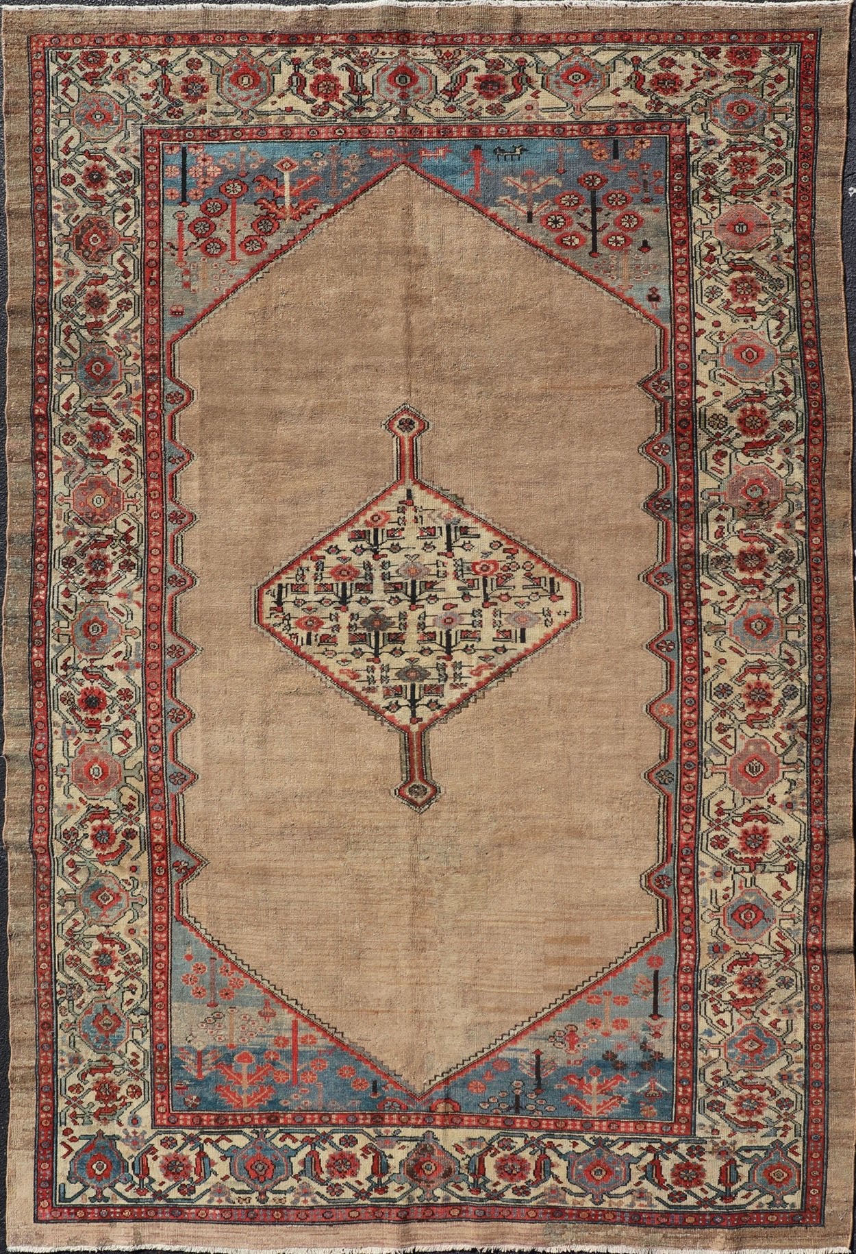 Geometric design Serab antique runner from Persia in multicolored Tones, rug EB - 200641, country of origin / type: Iran / Serab, circa 1910. This handwoven, antique Persian Serab rug features a central field imbued with an stretched medallion. A ... - Keivan Woven ArtsEB - 200641 - 12857Rug