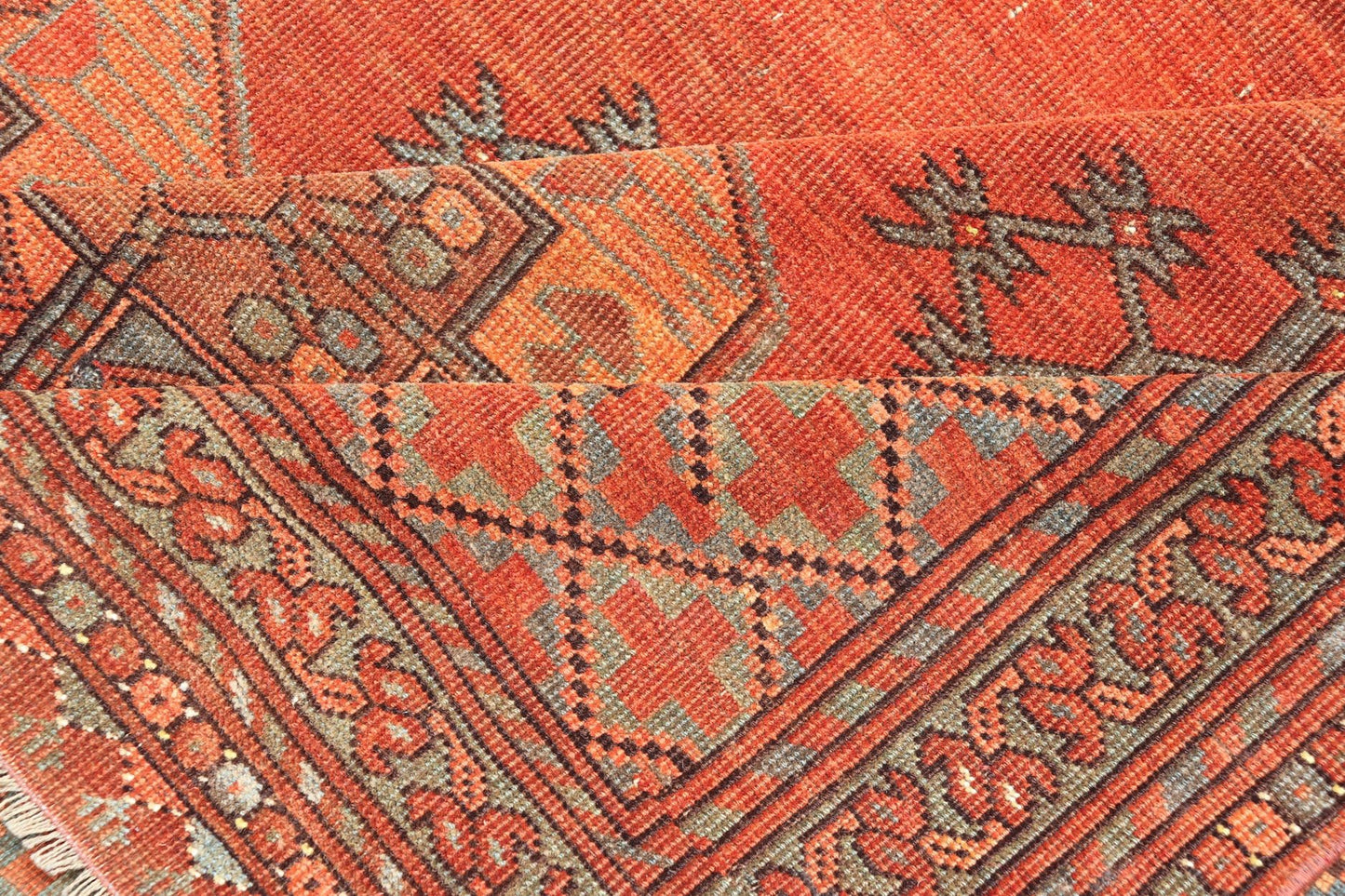 Large Turkomen Rug with All - Over Gul Bokhara Design. Hand - Knotted 1930's Turkomen Rug with Repeating Gul Design. Keivan Woven Arts; rug EMB - 9503 - P13580, country of origin / type: Turkestan / Ersari/Turkoman, circa 1930s. Measures: 11'1 x 13' 10 ... - Keivan Woven ArtsEMB - 9503 - P13580 - 14596Rug