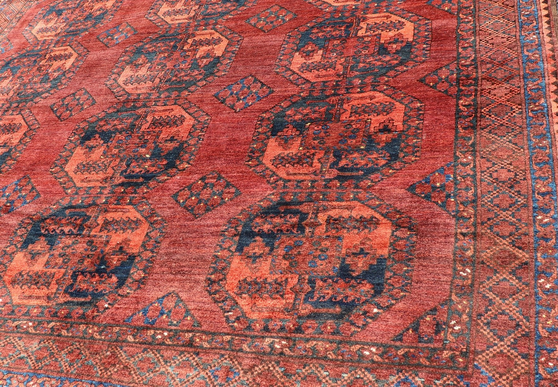 Hand - Knotted Turkomen Ersari Rug in Wool with Repeating Sub - Geometric Gul Design This Turkomen Ersari rug has been hand - knotted in the finest wool. The rug features a repeating Gul design throughout the entirety of the rug, enclosed within a co... - Keivan Woven ArtsEMB - 9544 - P13057 - 14788Rug