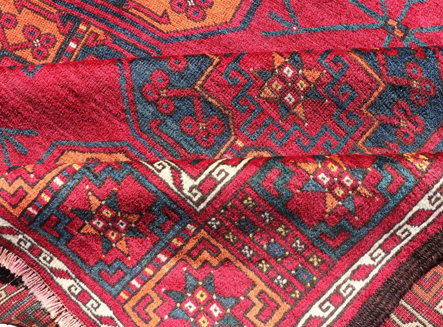 Antique Ersari Rug in Wool with Gul Design in Ivory, Blue, Red and Orange This Turkomen Ersari rug has been hand - knotted in the finest wool. The rug features an all - over repeating sub - geometric Gul design throughout the entirety of the rug, encl... - Keivan Woven ArtsEMB - 9559 - P13502 - 14880Rug