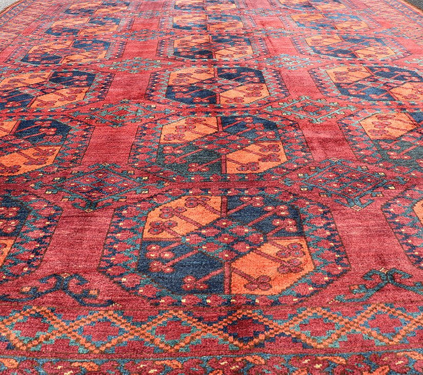 Square Sized Hand - Knotted Turkomen Ersari Rug in Wool with Repeating Gul Design This Turkomen Ersari rug has been hand - knotted in the finest wool. The rug features a repeating sub - geometric Gul design throughout the entirety of the rug, enclose... - Keivan Woven ArtsEMB - 9645 - P13551 - 16079Rug
