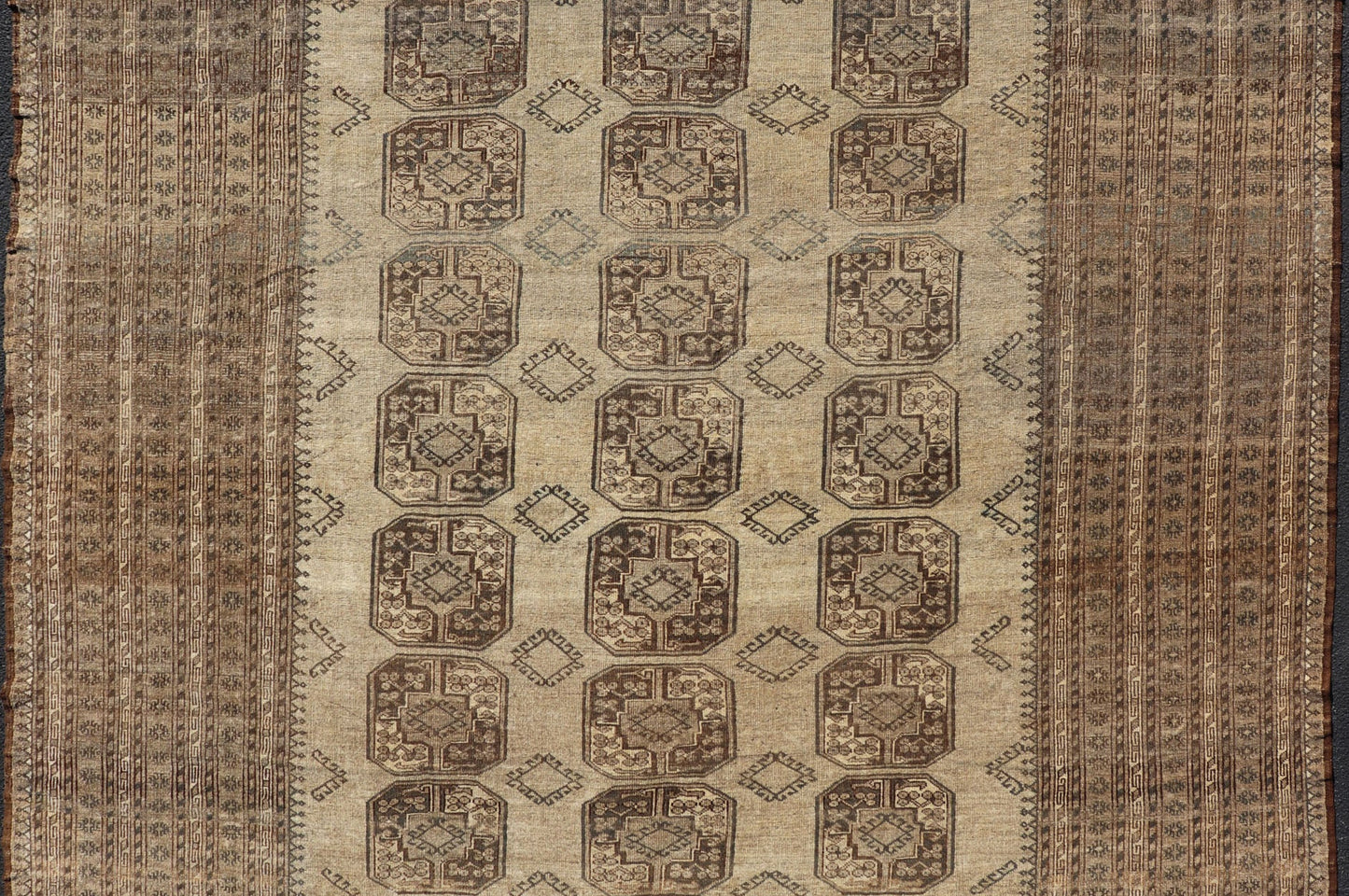 Square Sized Hand - Knotted Turkomen Ersari Rug in Wool with Repeating Gul Design This square sized Ersari rug has been hand - knotted in the finest wool. The rug features an all - over sub - geometric repeating Gul design throughout the entirety of th... - Keivan Woven ArtsEMB - 9651 - P13595 - 16115Rug