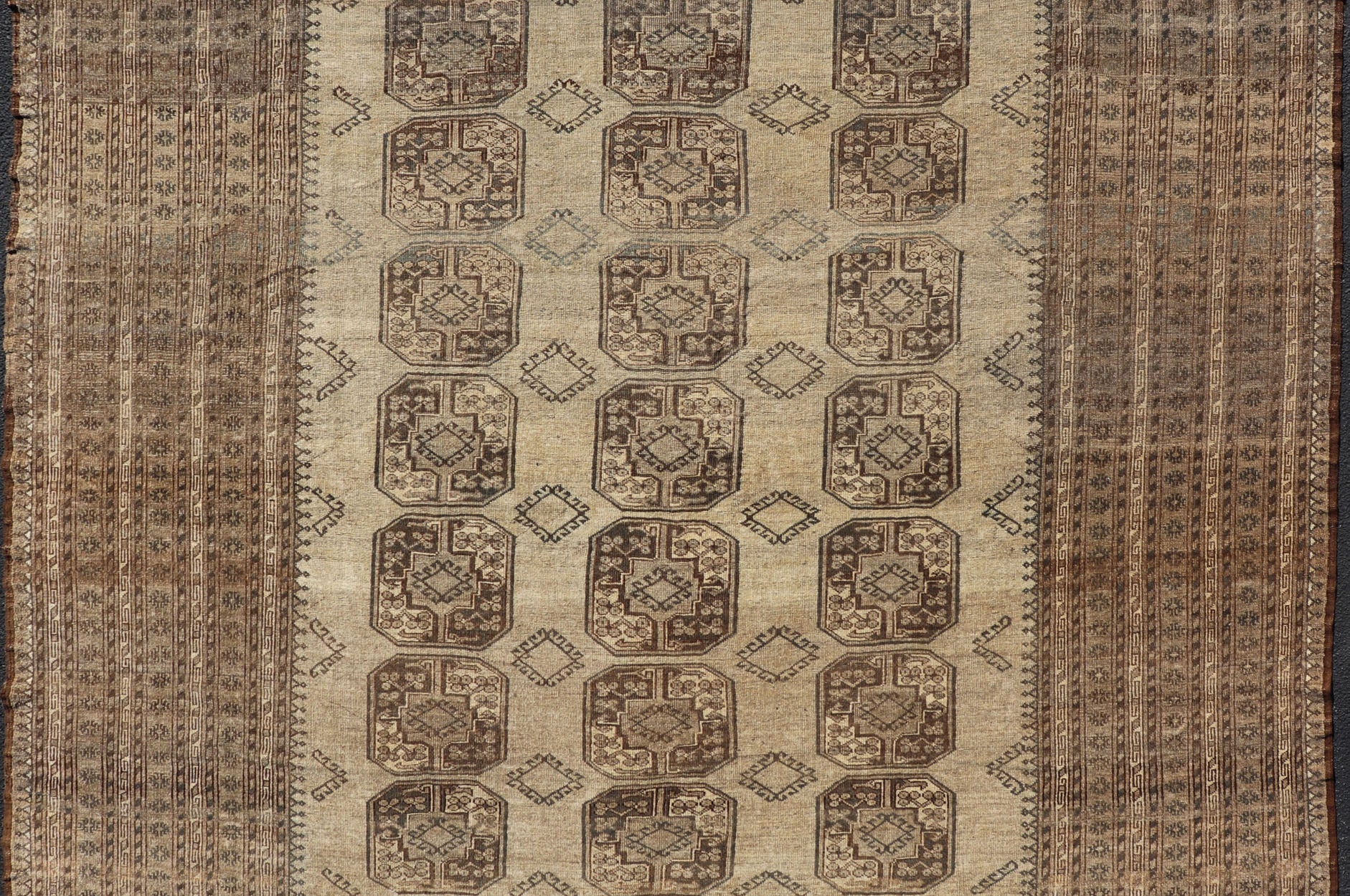 Square Sized Hand - Knotted Turkomen Ersari Rug in Wool with Repeating Gul Design This square sized Ersari rug has been hand - knotted in the finest wool. The rug features an all - over sub - geometric repeating Gul design throughout the entirety of th... - Keivan Woven ArtsEMB - 9651 - P13595 - 16115Rug