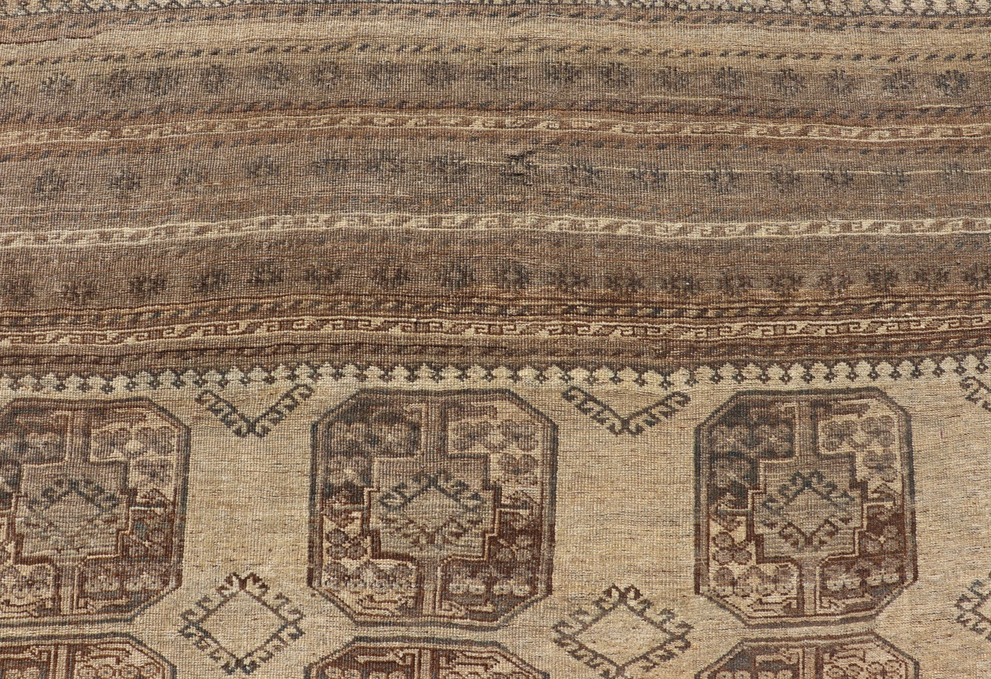 Square Sized Hand - Knotted Turkomen Ersari Rug in Wool with Repeating Gul Design This square sized Ersari rug has been hand - knotted in the finest wool. The rug features an all - over sub - geometric repeating Gul design throughout the entirety of th... - Keivan Woven ArtsEMB - 9651 - P13595 - 16115Rug