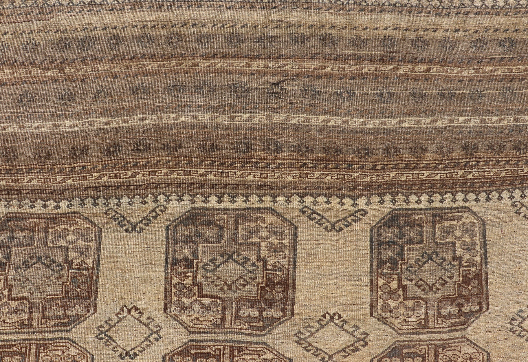 Square Sized Hand - Knotted Turkomen Ersari Rug in Wool with Repeating Gul Design This square sized Ersari rug has been hand - knotted in the finest wool. The rug features an all - over sub - geometric repeating Gul design throughout the entirety of th... - Keivan Woven ArtsEMB - 9651 - P13595 - 16115Rug