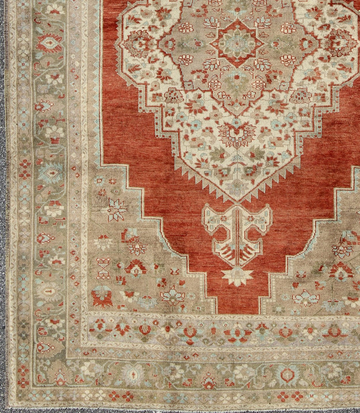 Turkish Oushak Rug in Orange Red, Light Green, Warm Taupe and Cream colors. Measures: 7.6 x 11.0. This beautiful classic Vintage Oushak has a large medallion in Rust/orange red complemented by light green border and warm taupe and cream colors. ... - Keivan Woven ArtsEN - 1007 - 5440Rug