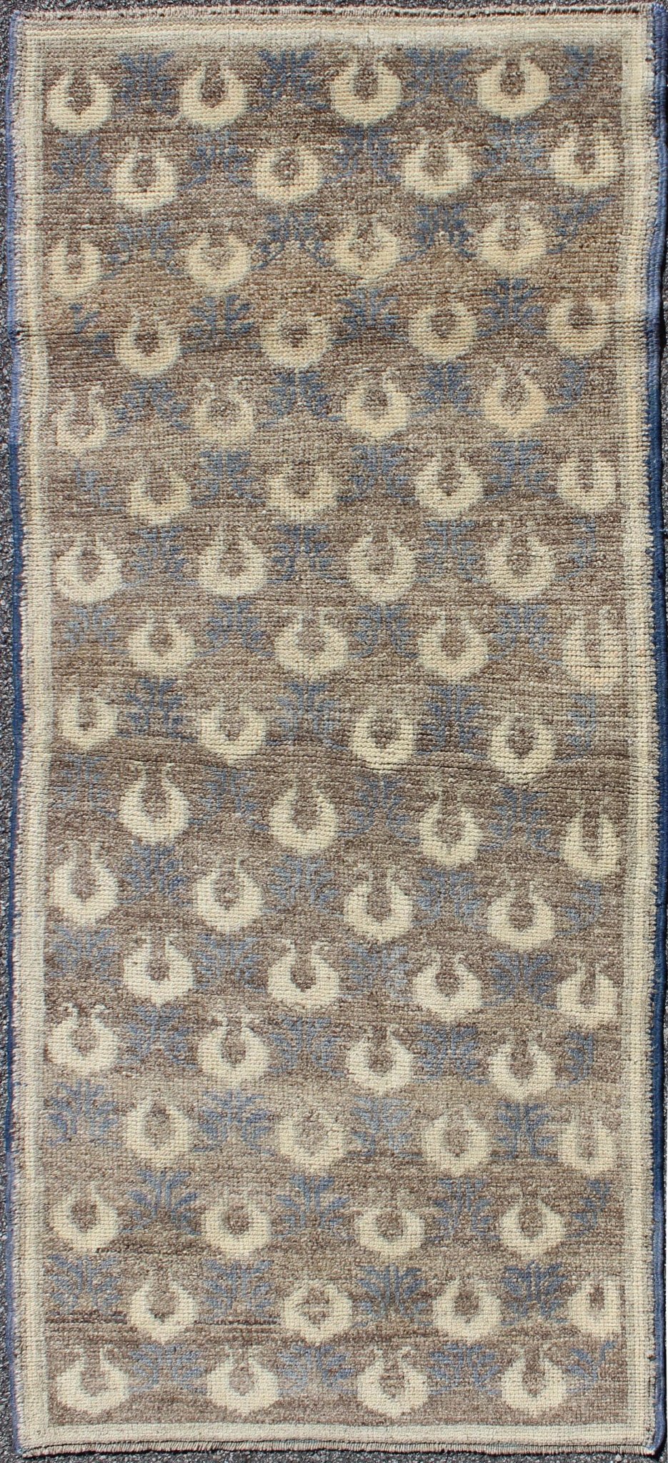 Light Brown, Gray - Blue, and Cream Turkish Tulu Vintage Rug with Latticework kwarugs Light brown, gray - blue, and cream Turkish Tulu vintage rug with latticework, rug en - 112175, country of origin / type: Turkey / Tulu, circa 1940s This vint... - Keivan Woven ArtsEN - 112175 - 2758Rug